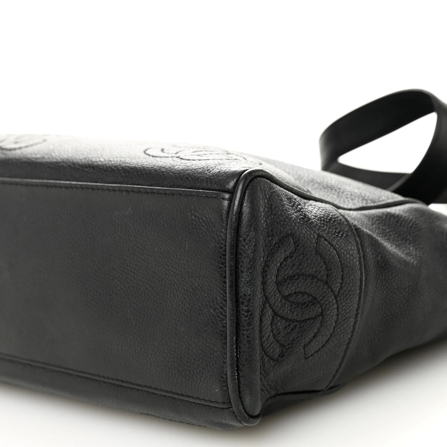 Caviar Triple CC Shoulder Bag Black - Image 10