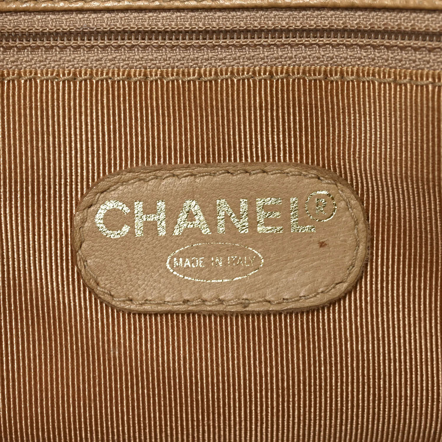 Caviar Turnlock Tote Beige - Image 6