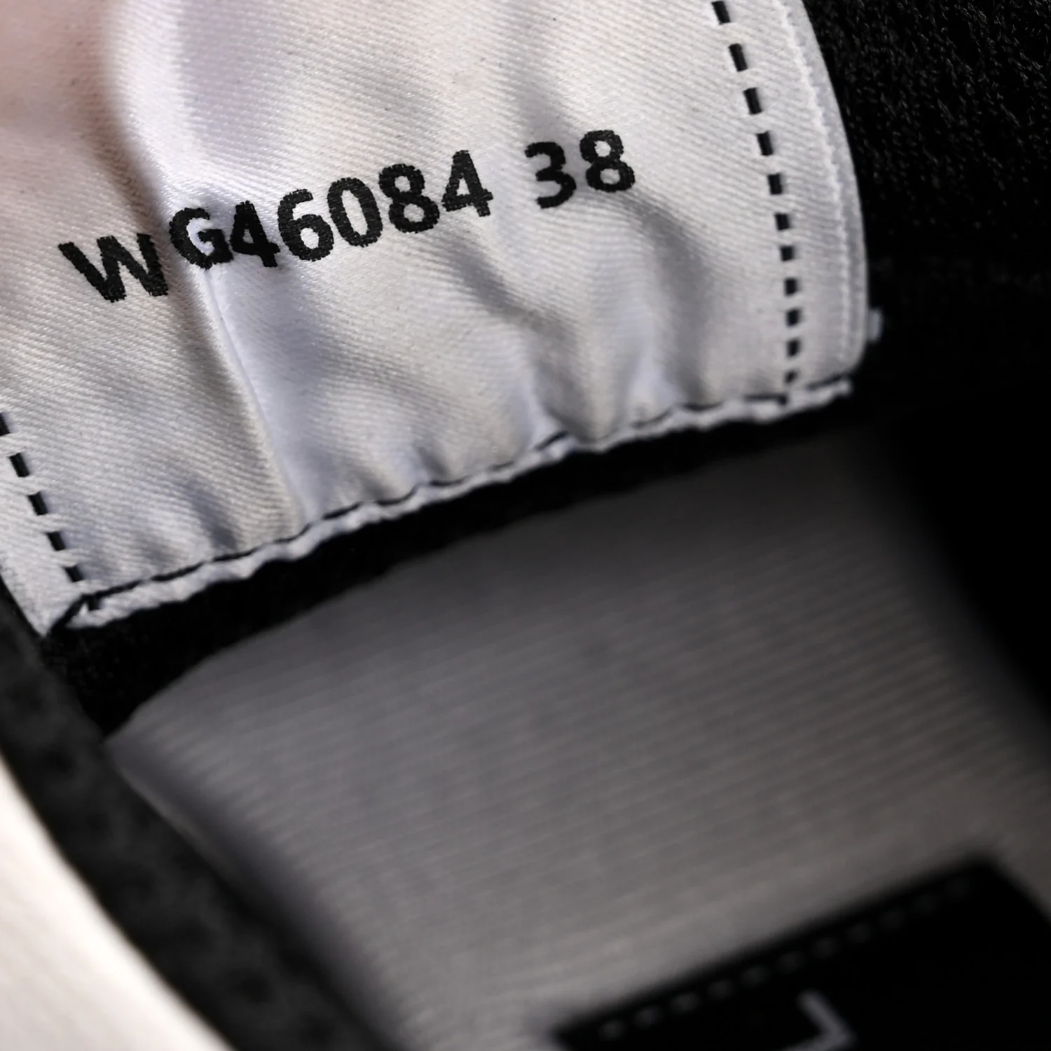 Cotton Womens CC Sneakers 38 White Black - Image 9