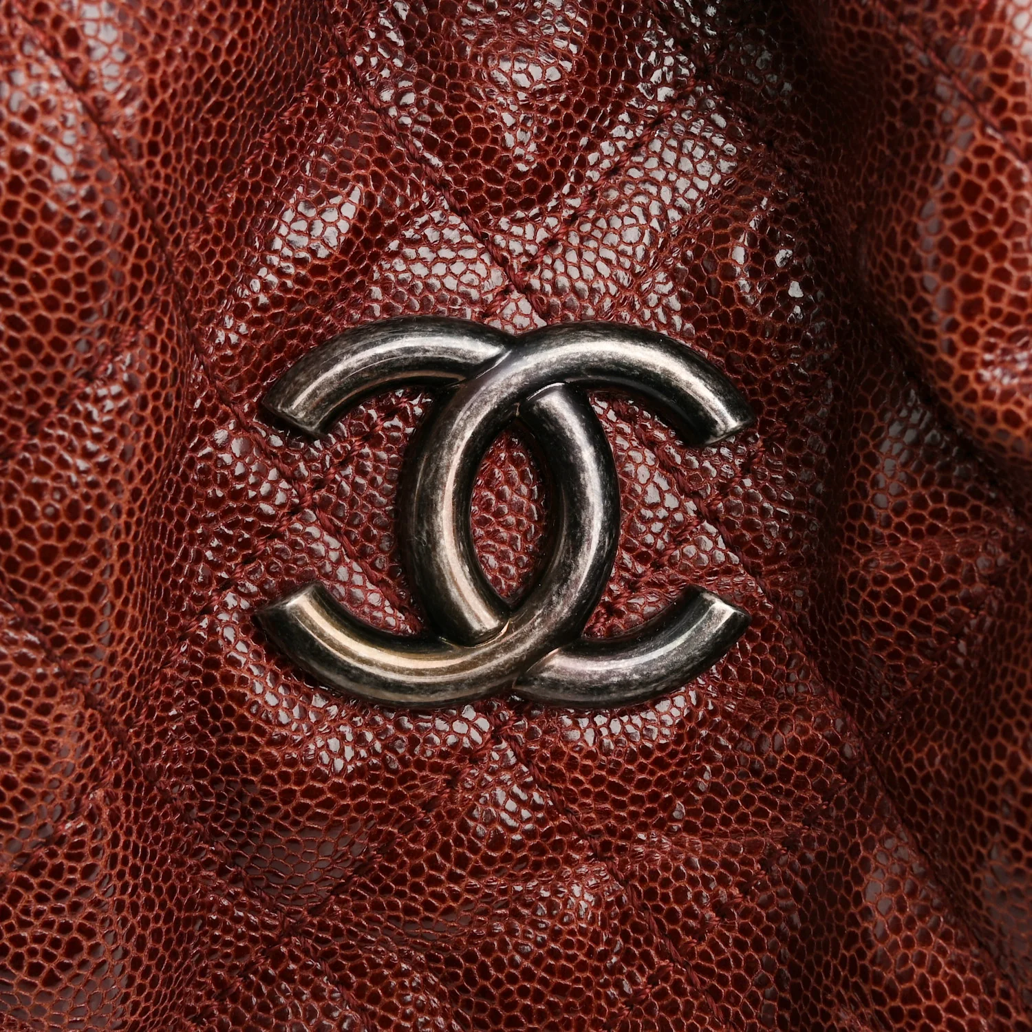 Crumpled Grained Calfskin Quilted Medium Elastic Tote Burgundy - Image 11