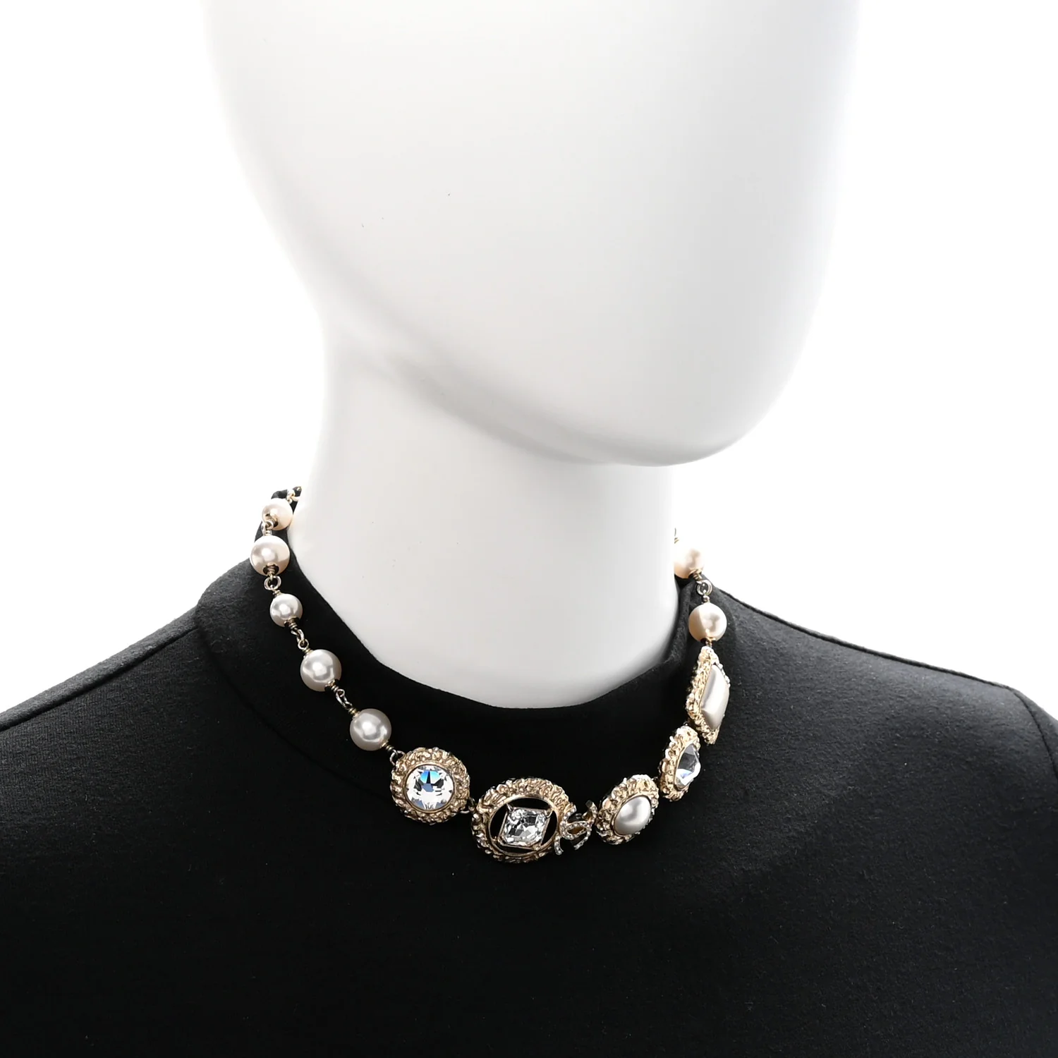 Crystal Pearl CC Choker Gold - Image 2
