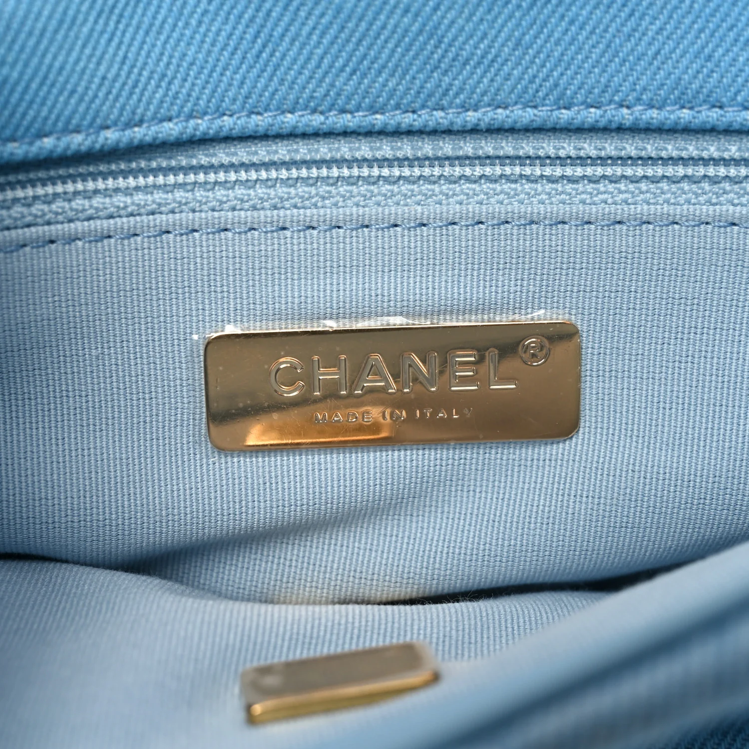 Denim Quilted Medium Chanel 19 Flap Light Blue - Image 6