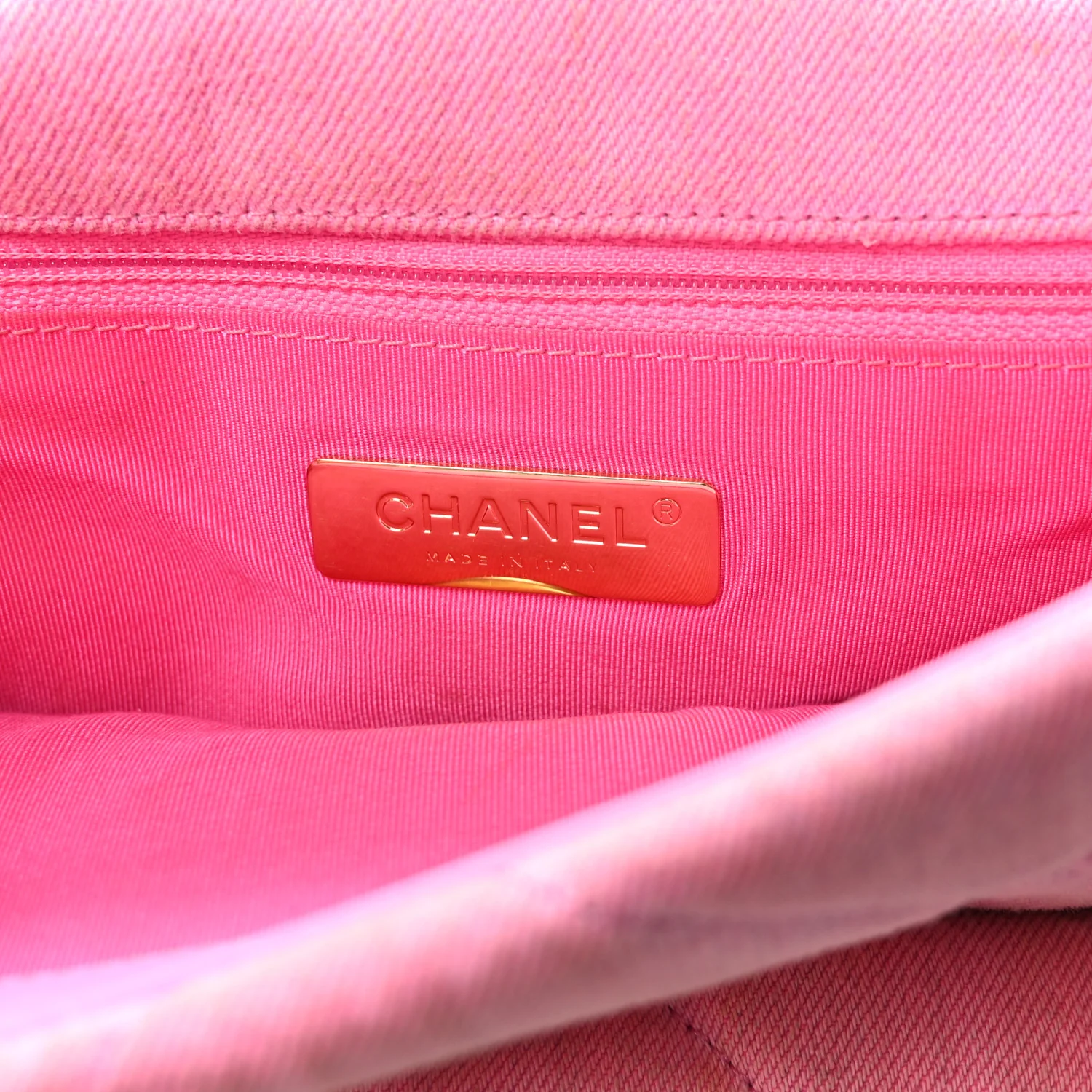 Denim Quilted Medium Chanel 19 Flap Neon Pink - Image 6