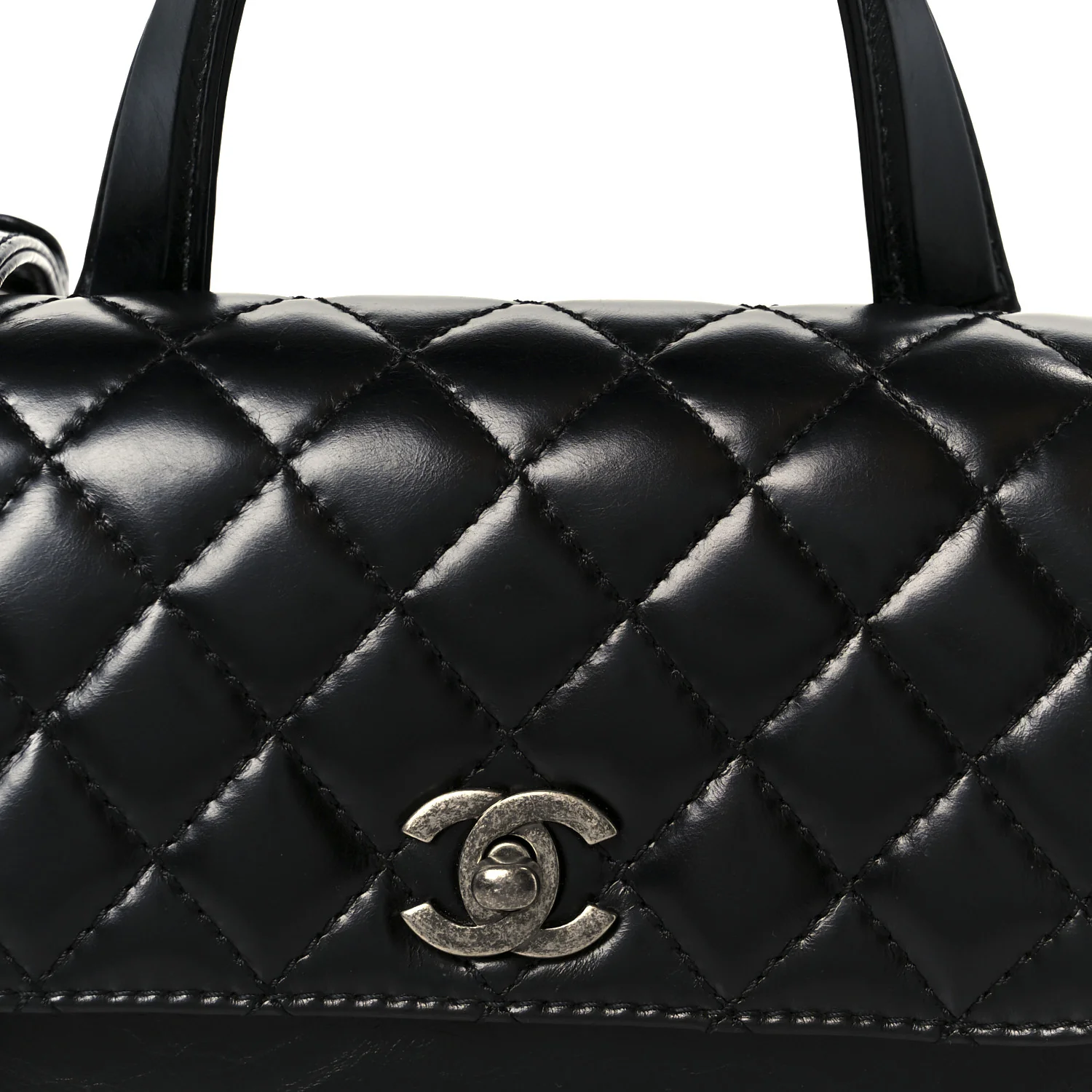 Glazed Calfskin Pilot Essentials Flap Black - Image 10