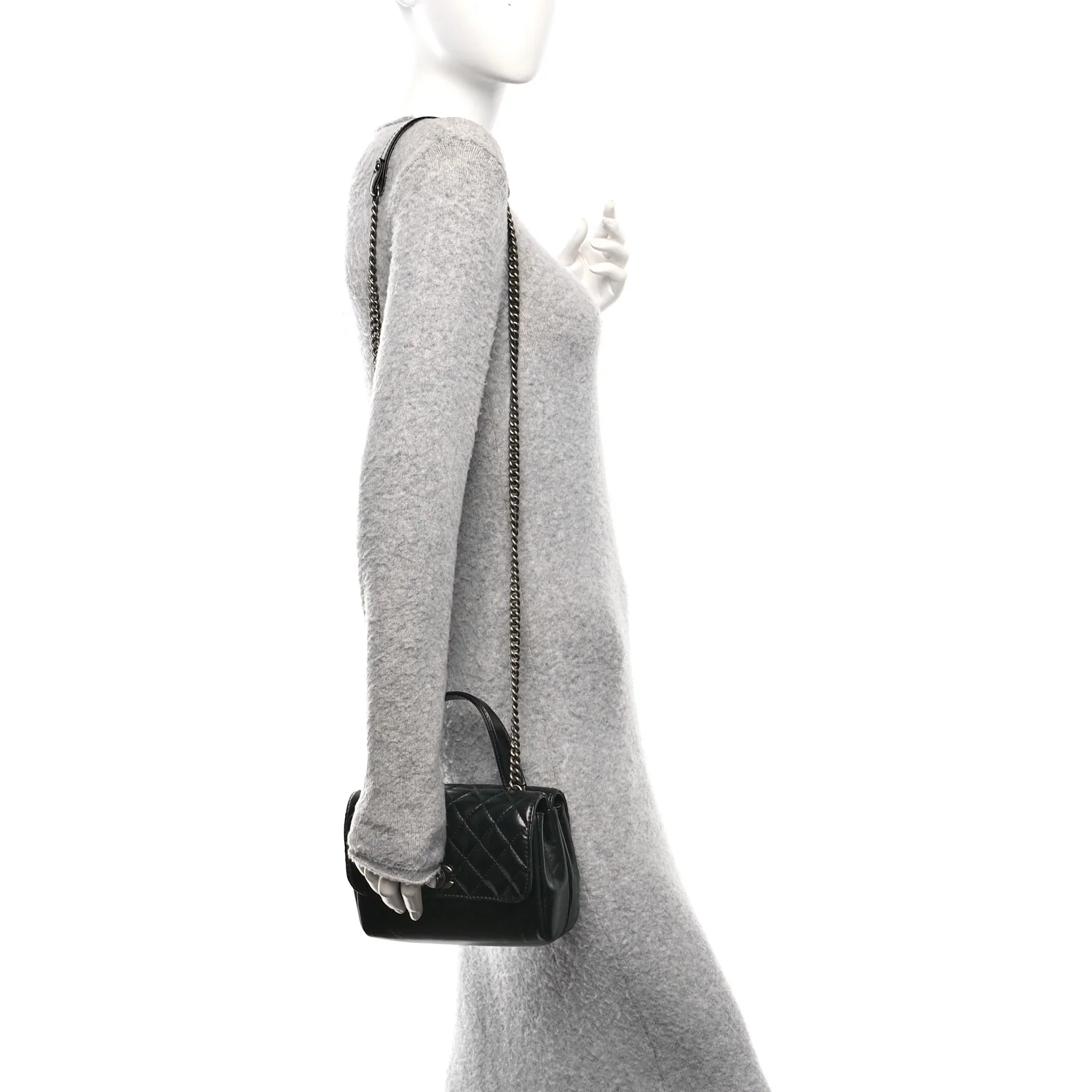 Glazed Calfskin Pilot Essentials Flap Black - Image 2