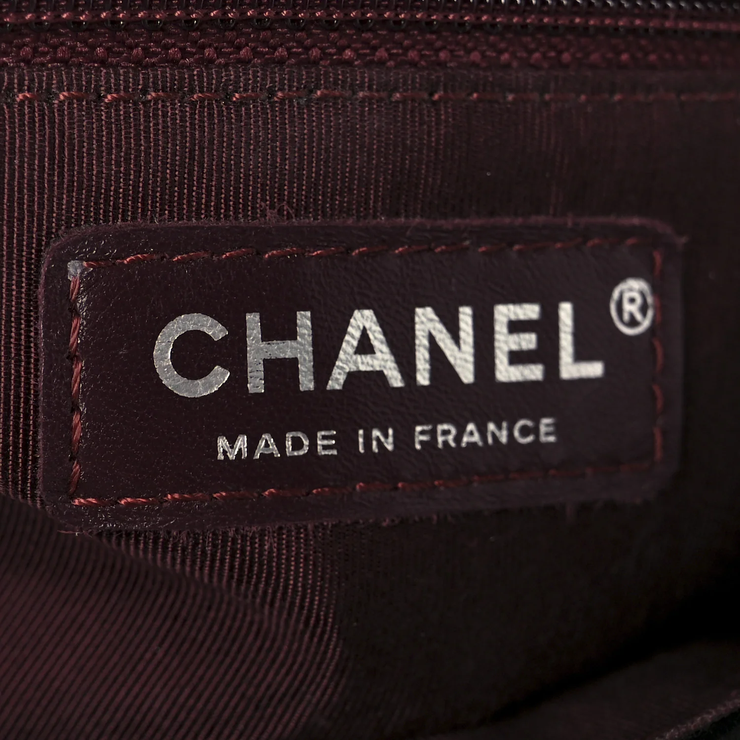 Glazed Calfskin Pilot Essentials Flap Black - Image 7