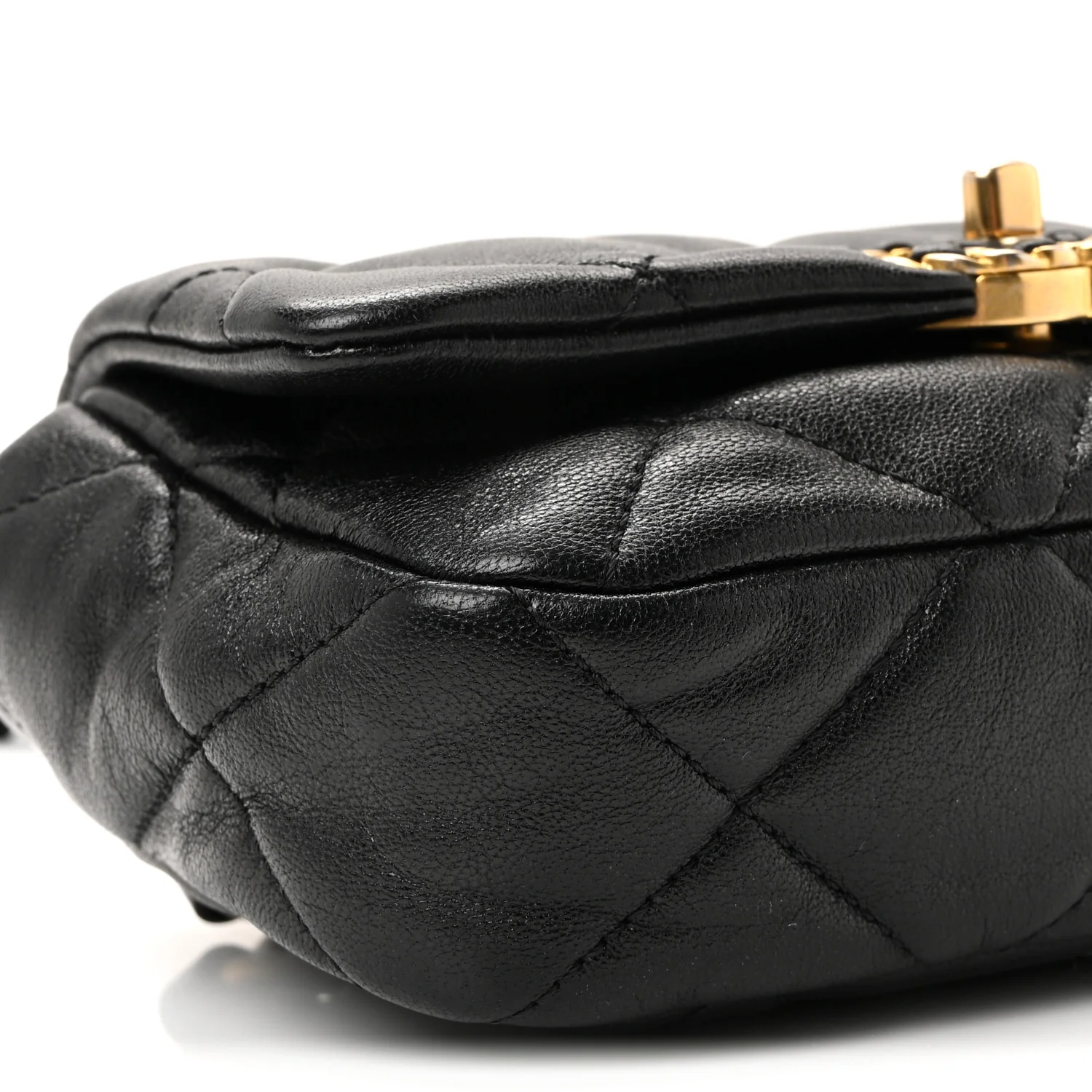 Goatskin Quilted Chanel 19 Waist Bag Black - Image 9