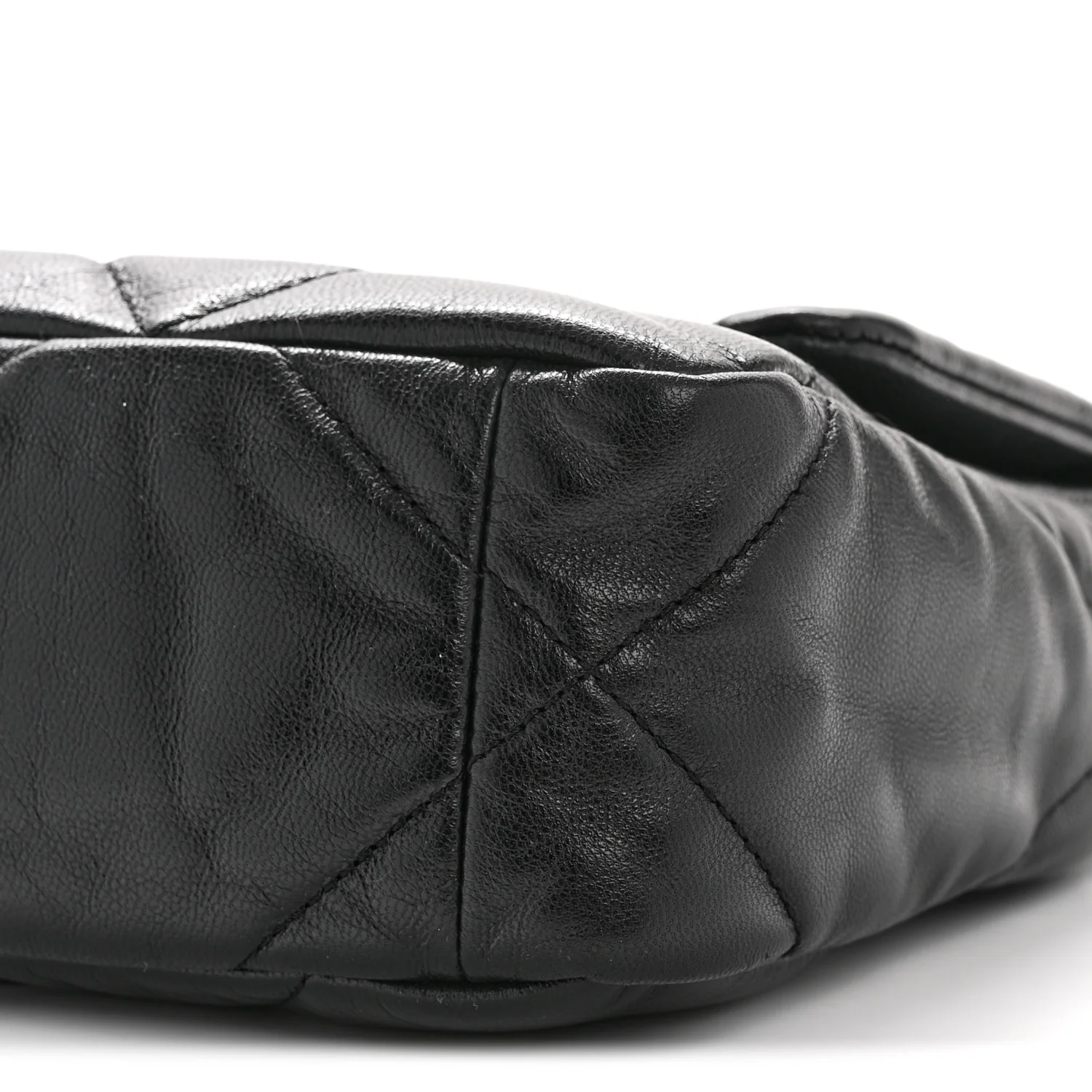 Goatskin Quilted Medium Chanel 19 Flap Black - Image 10