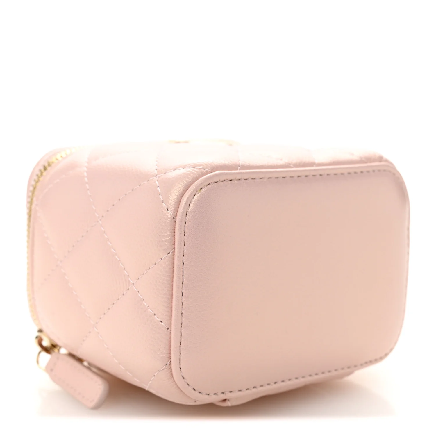 Iridescent Caviar Quilted Mini Pearl On Top Vanity Case With Chain Light Pink - Image 4