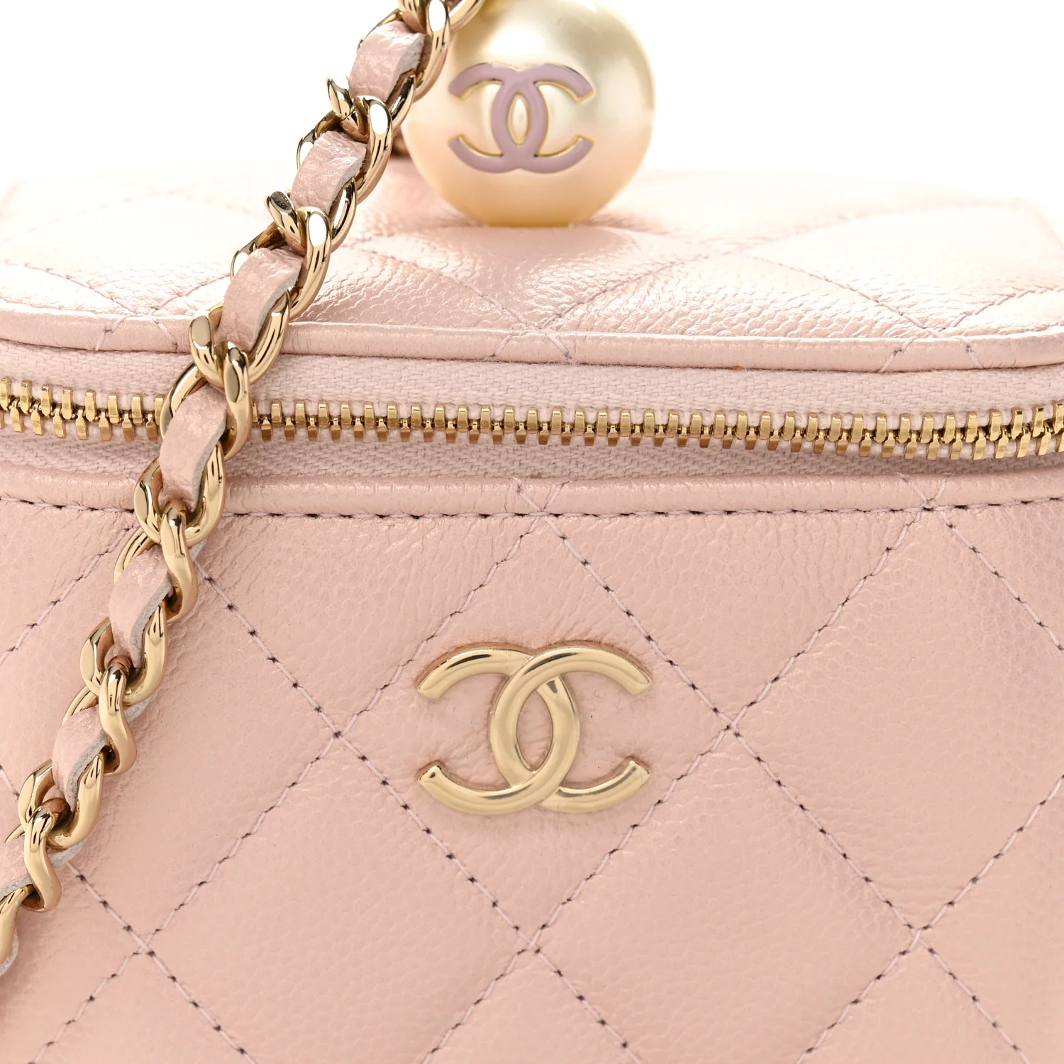 Iridescent Caviar Quilted Mini Pearl On Top Vanity Case With Chain Light Pink - Image 8