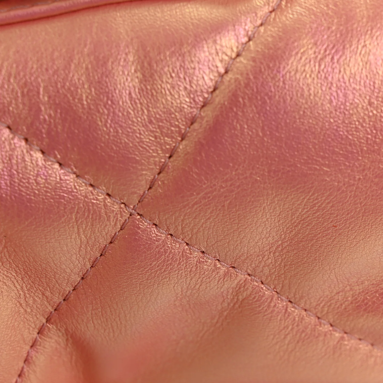 Iridescent Lambskin Quilted Large Chanel 19 Flap Pink - Image 12