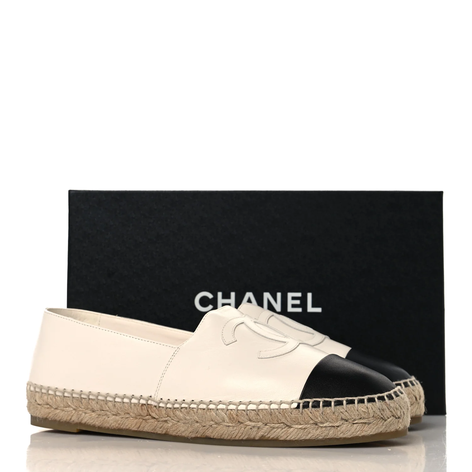 Lambskin CC Espadrilles 40 White Black - Image 11