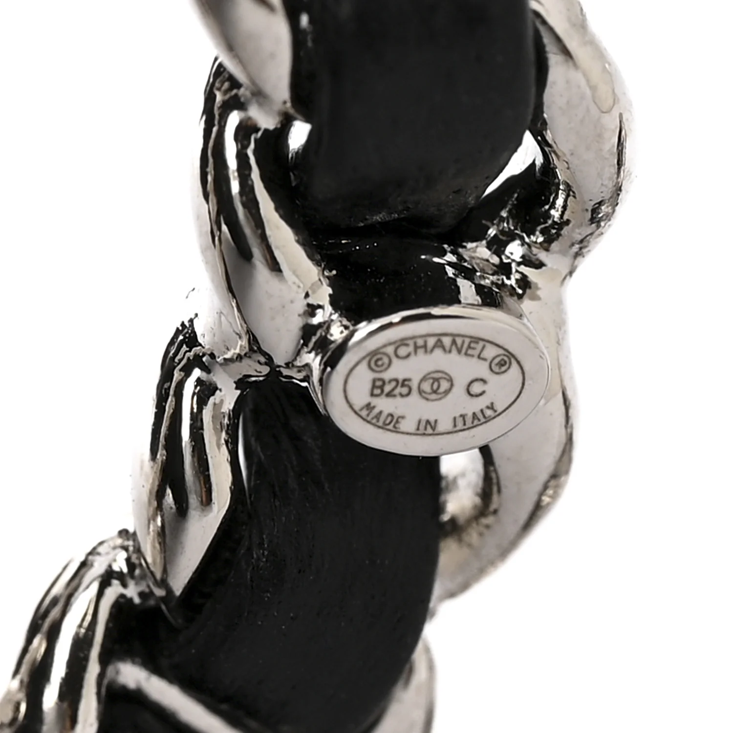 Lambskin Chain CC Brooch Black Silver - Image 3
