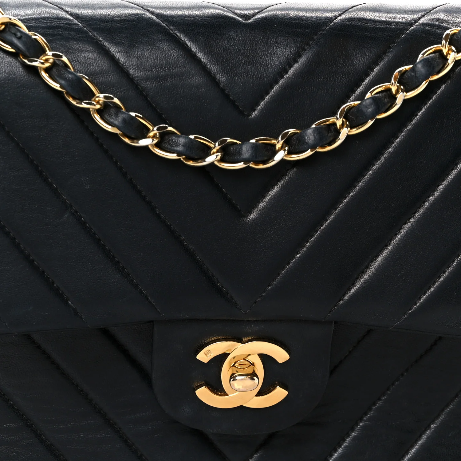 Lambskin Chevron Quilted Medium Double Flap Black - Image 10