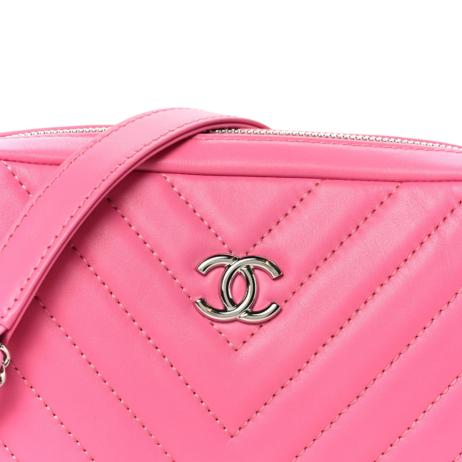Lambskin Chevron Quilted Small Promenade Camera Case Pink - Image 8