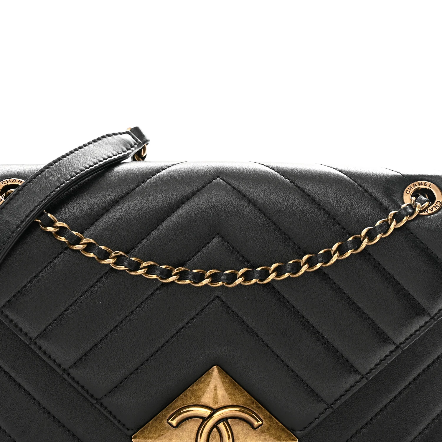 Lambskin Chevron Quilted Small Pyramid CC Flap Black - Image 14