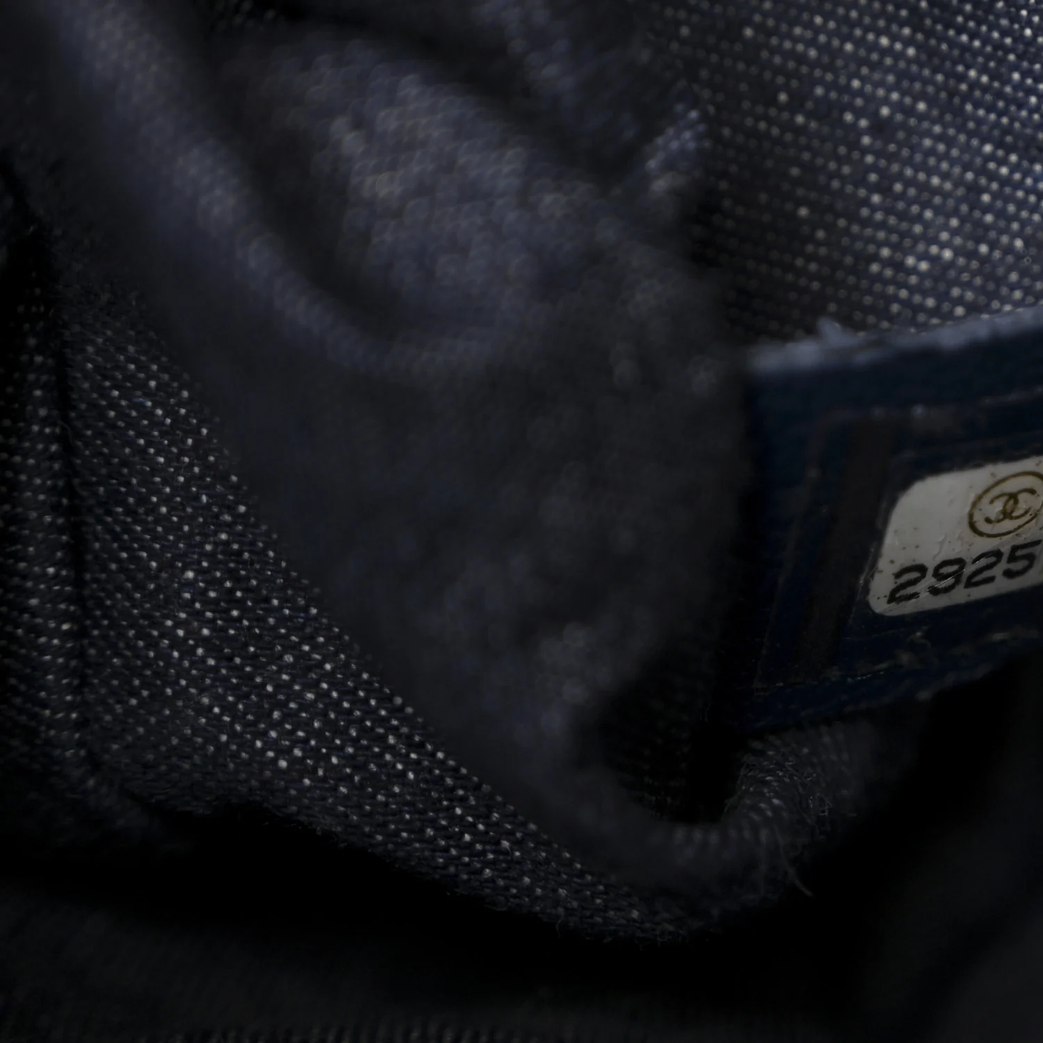 Lambskin Enamel Quilted Waist Bag Black - Image 7