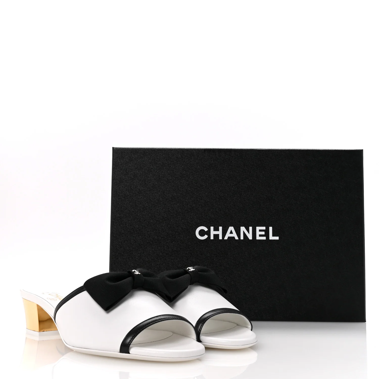 Lambskin Grosgrain Bow Mules 37 White Black - Image 10