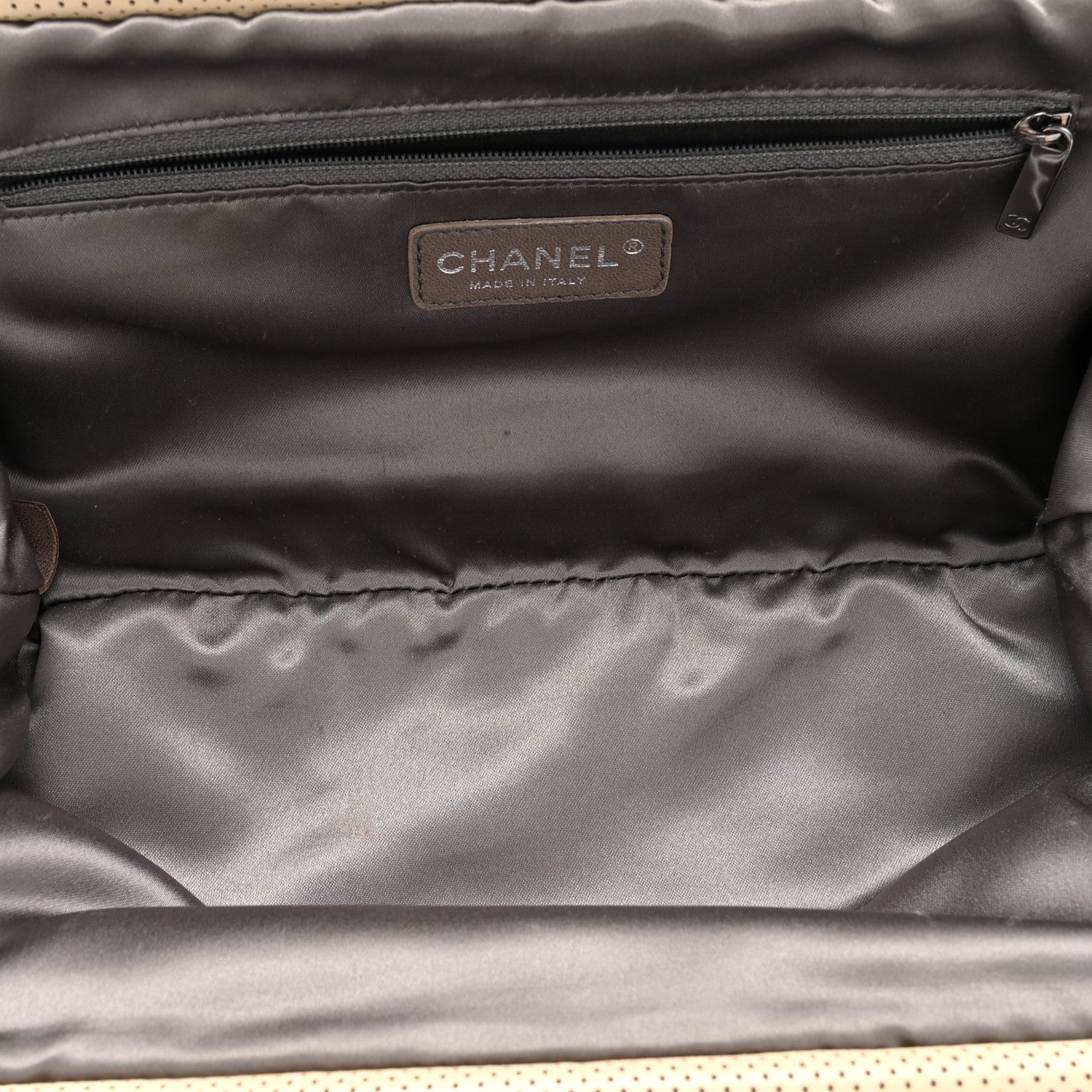 Lambskin Perforated Clutch Light Beige - Image 5