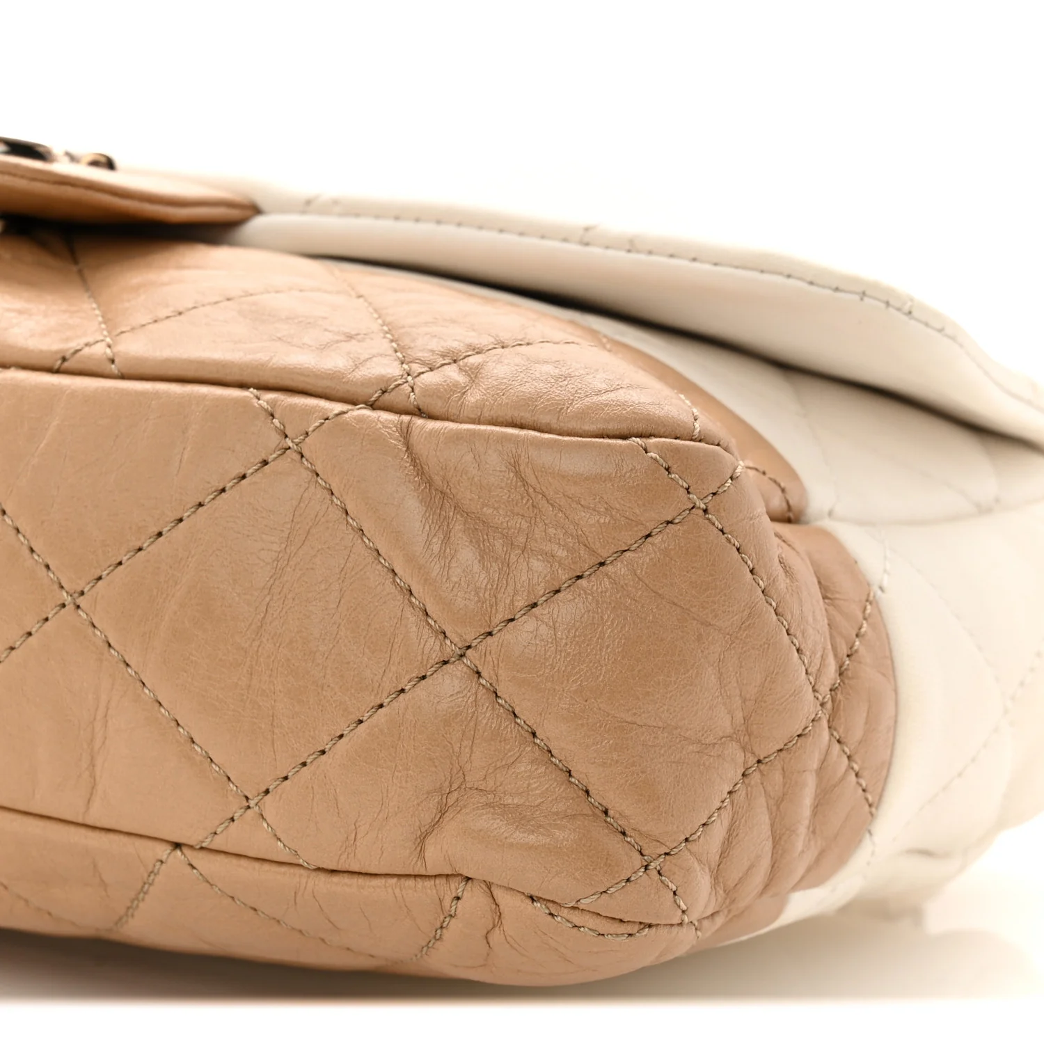 Lambskin Quilted Bi-Color Medium Single Flap White Beige - Image 10
