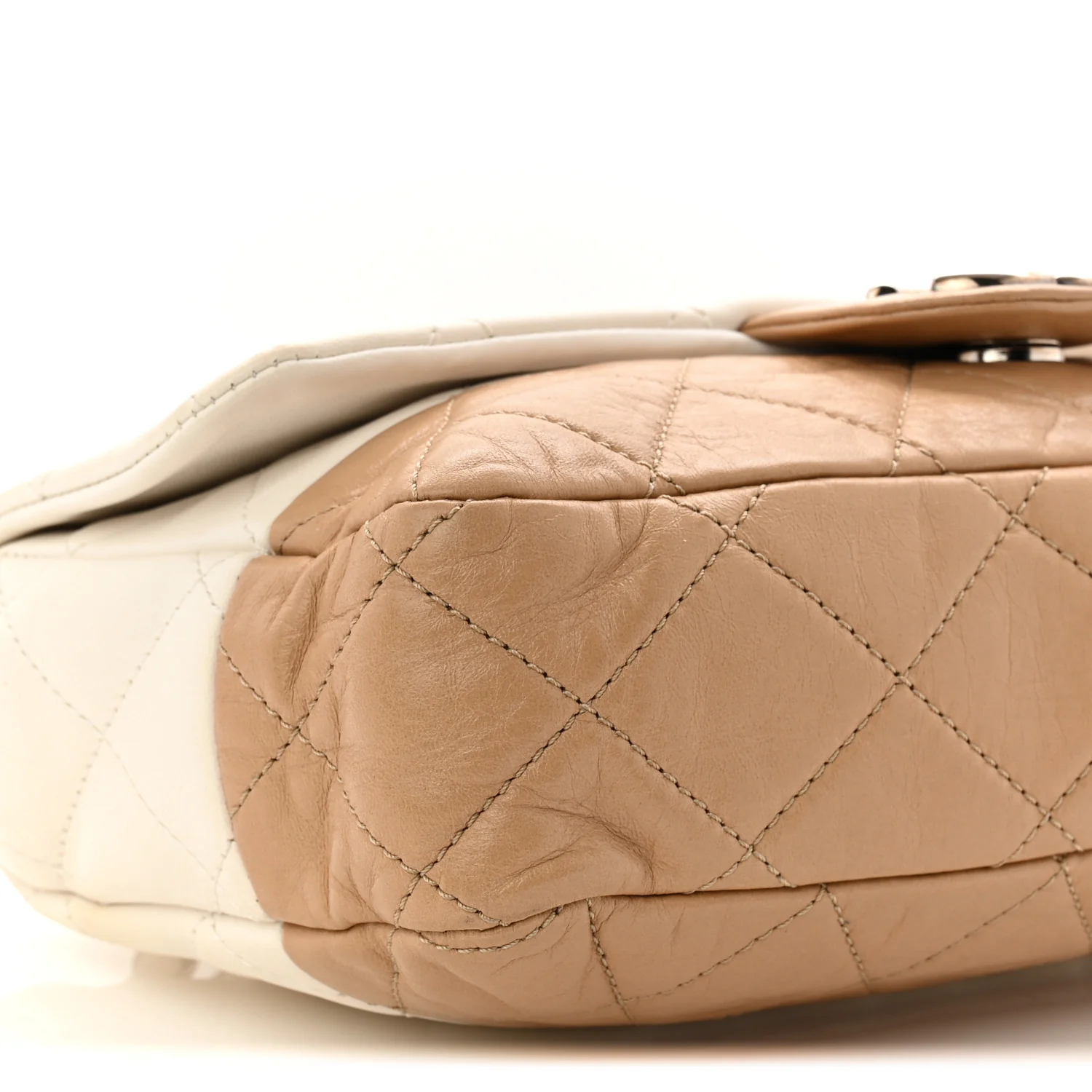 Lambskin Quilted Bi-Color Medium Single Flap White Beige - Image 9