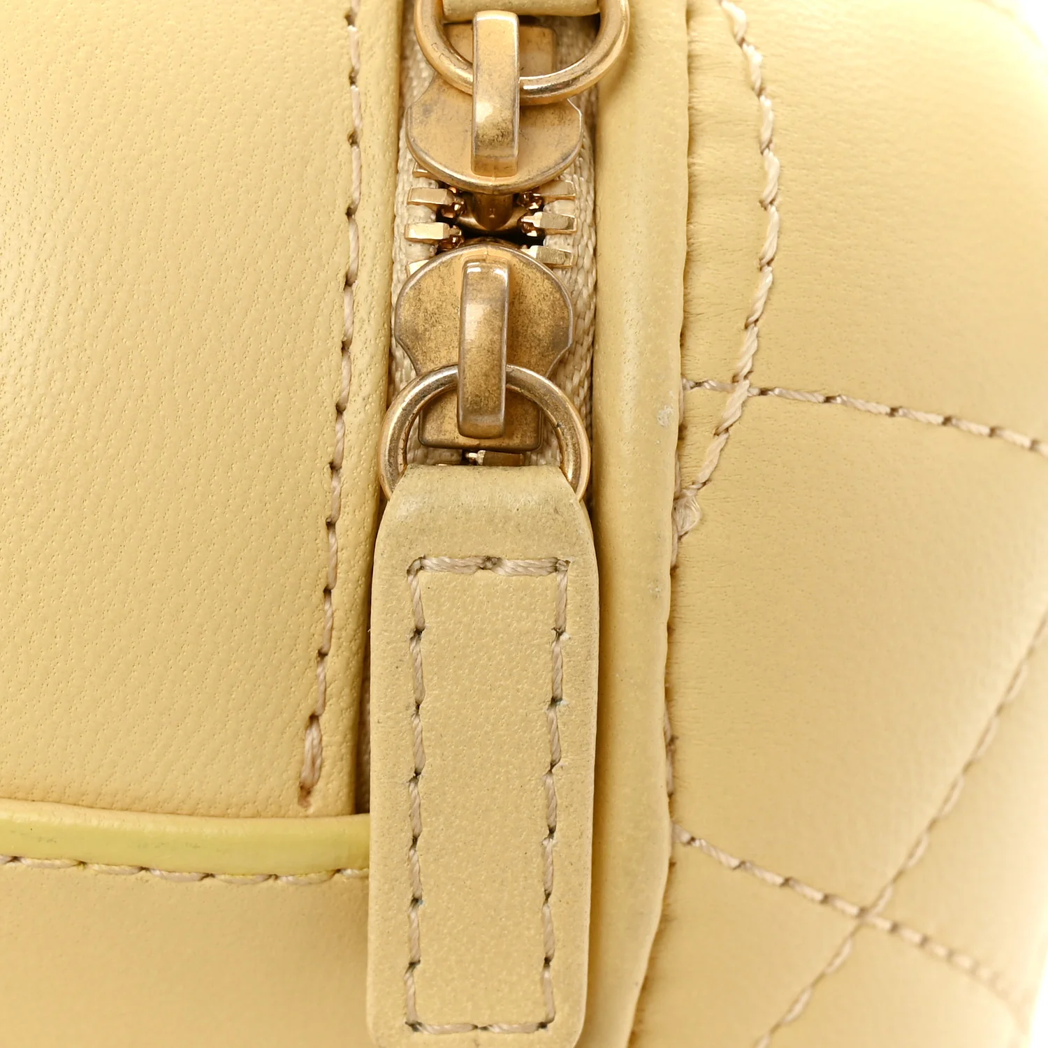 Lambskin Quilted CC Bubble Vanity Case With Chain Light Yellow - Image 12