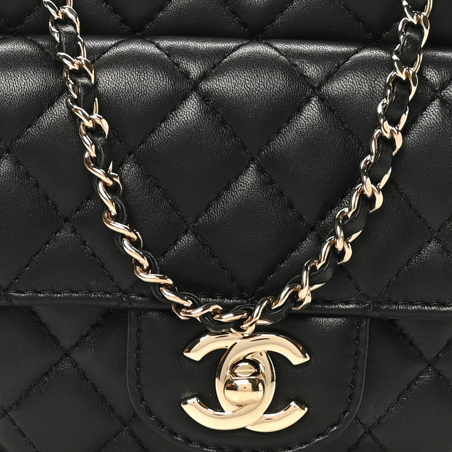 Lambskin Quilted CC In Love Heart Bag Black - Image 8