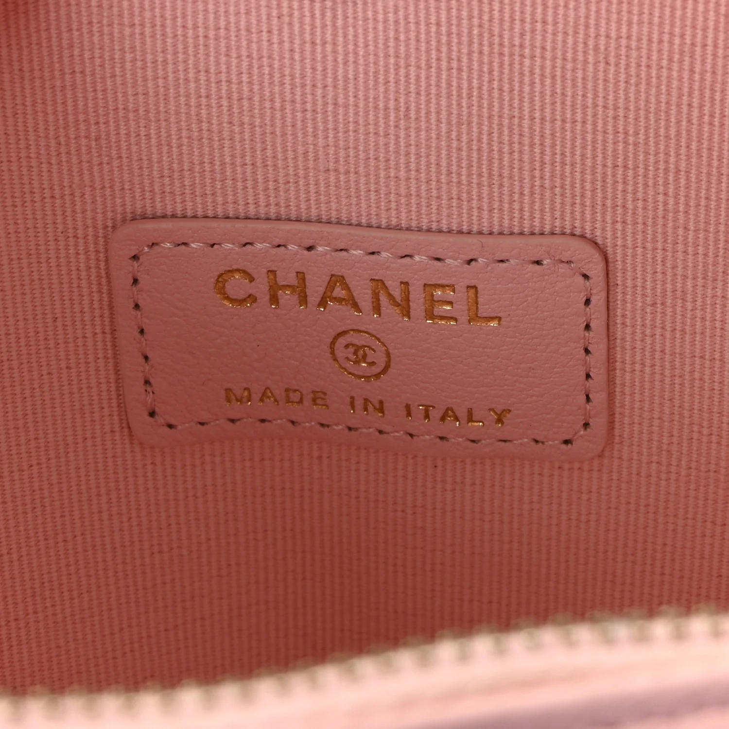 Lambskin Quilted CC In Love Heart Clutch With Chain Light Pink - Image 6