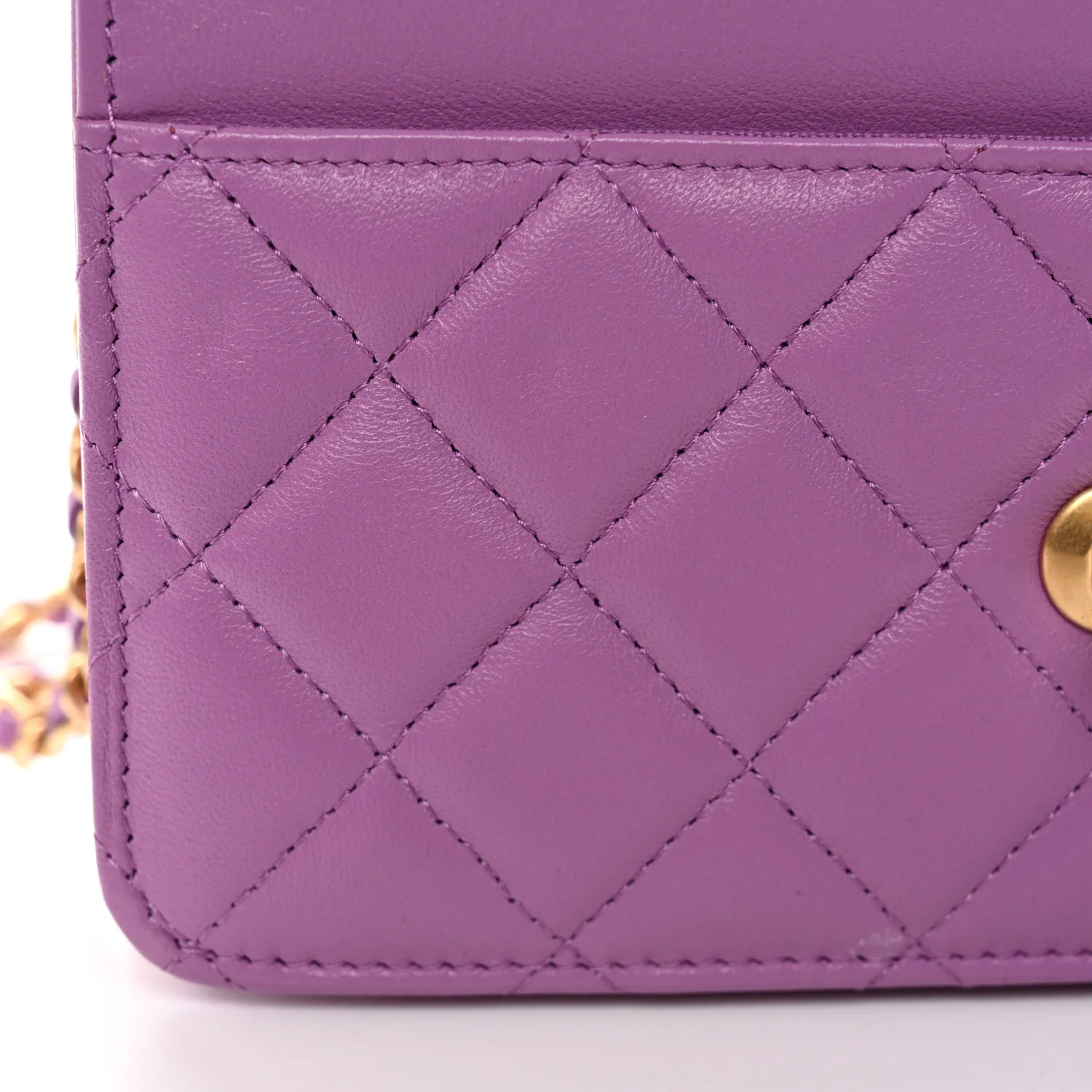 Lambskin Quilted CC Pearl Crush Wallet on Chain WOC Purple - Image 12