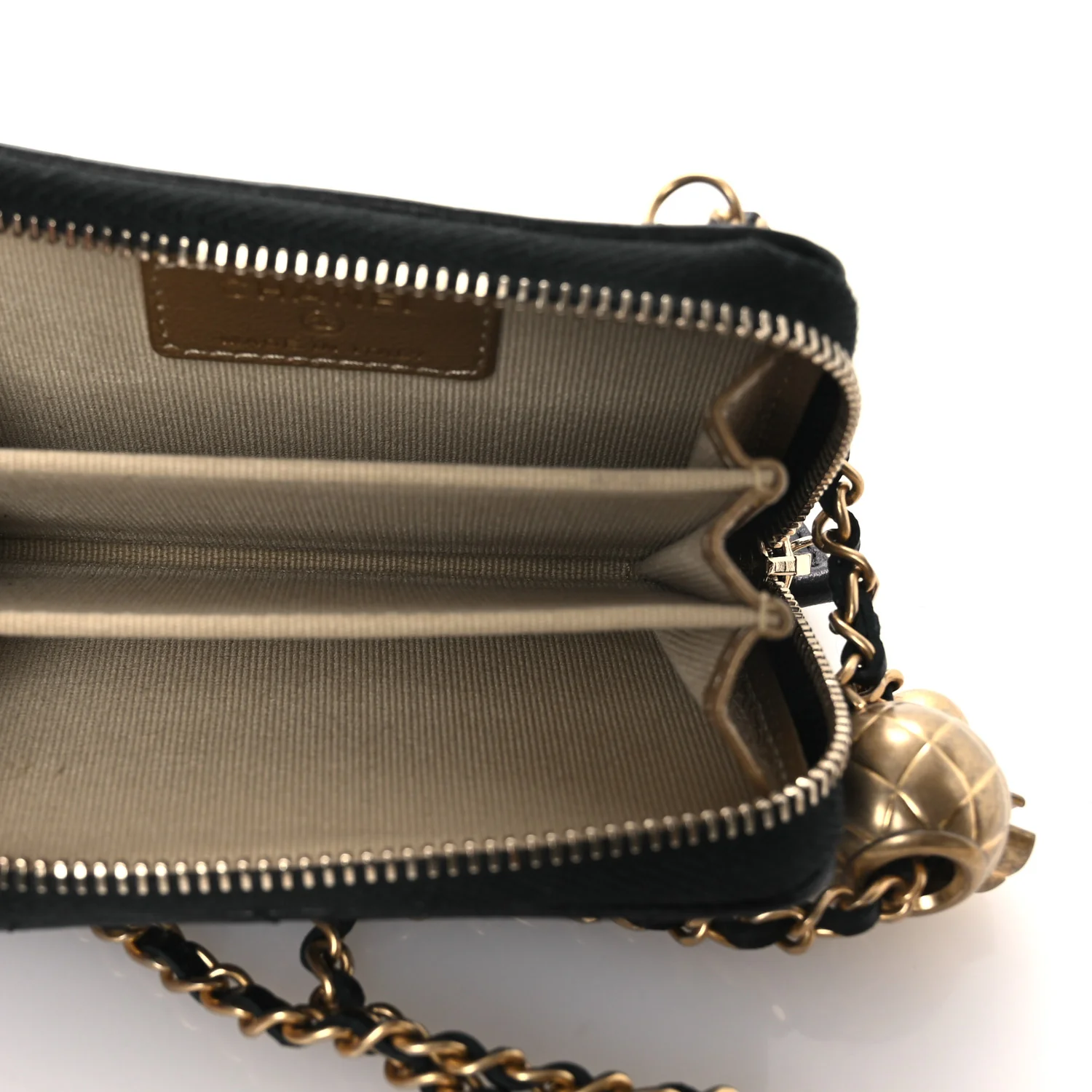 Lambskin Quilted CC Pearl Crush Zip Card Holder On Chain Black - Image 5