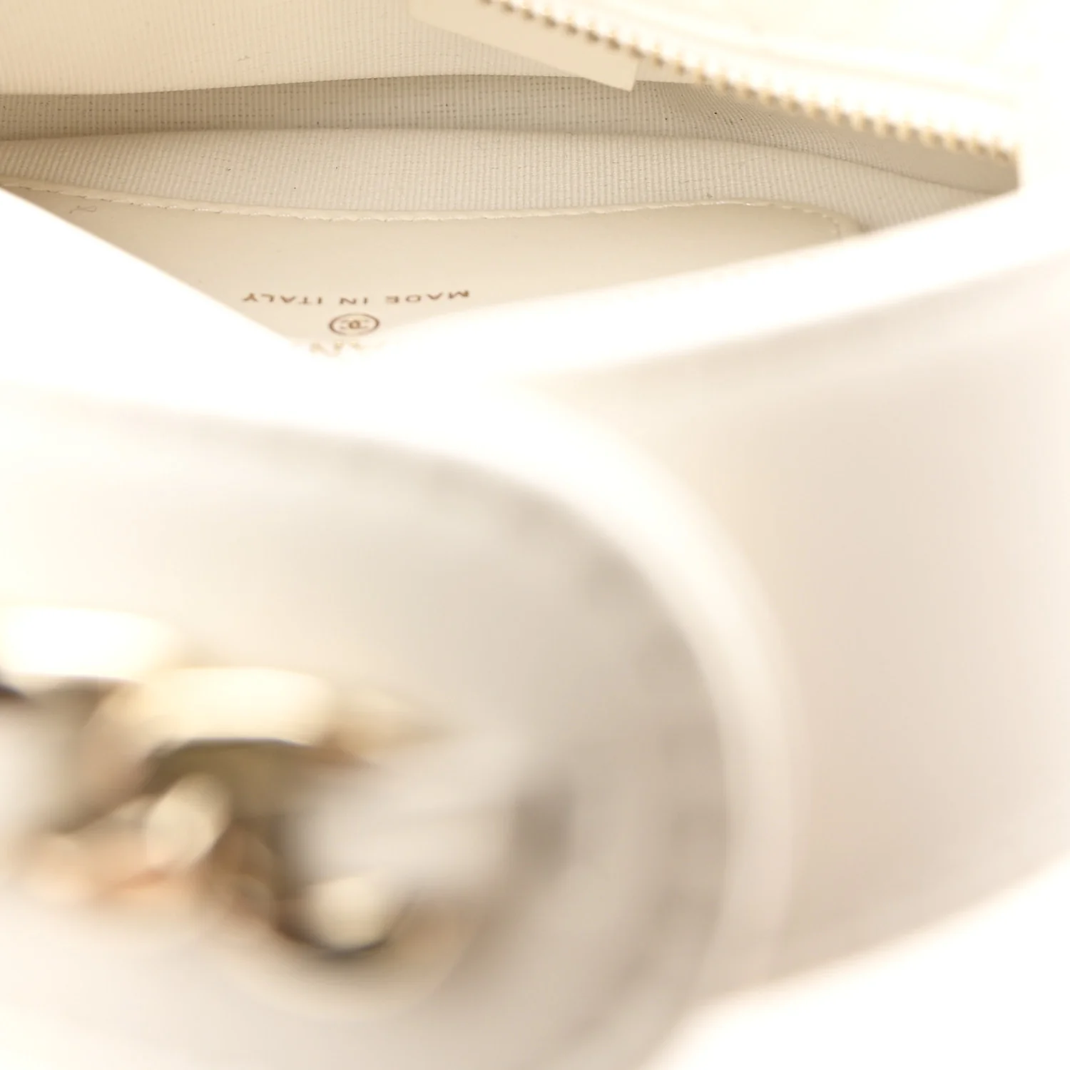 Lambskin Quilted Chain Around Pouch Hobo White - Image 5