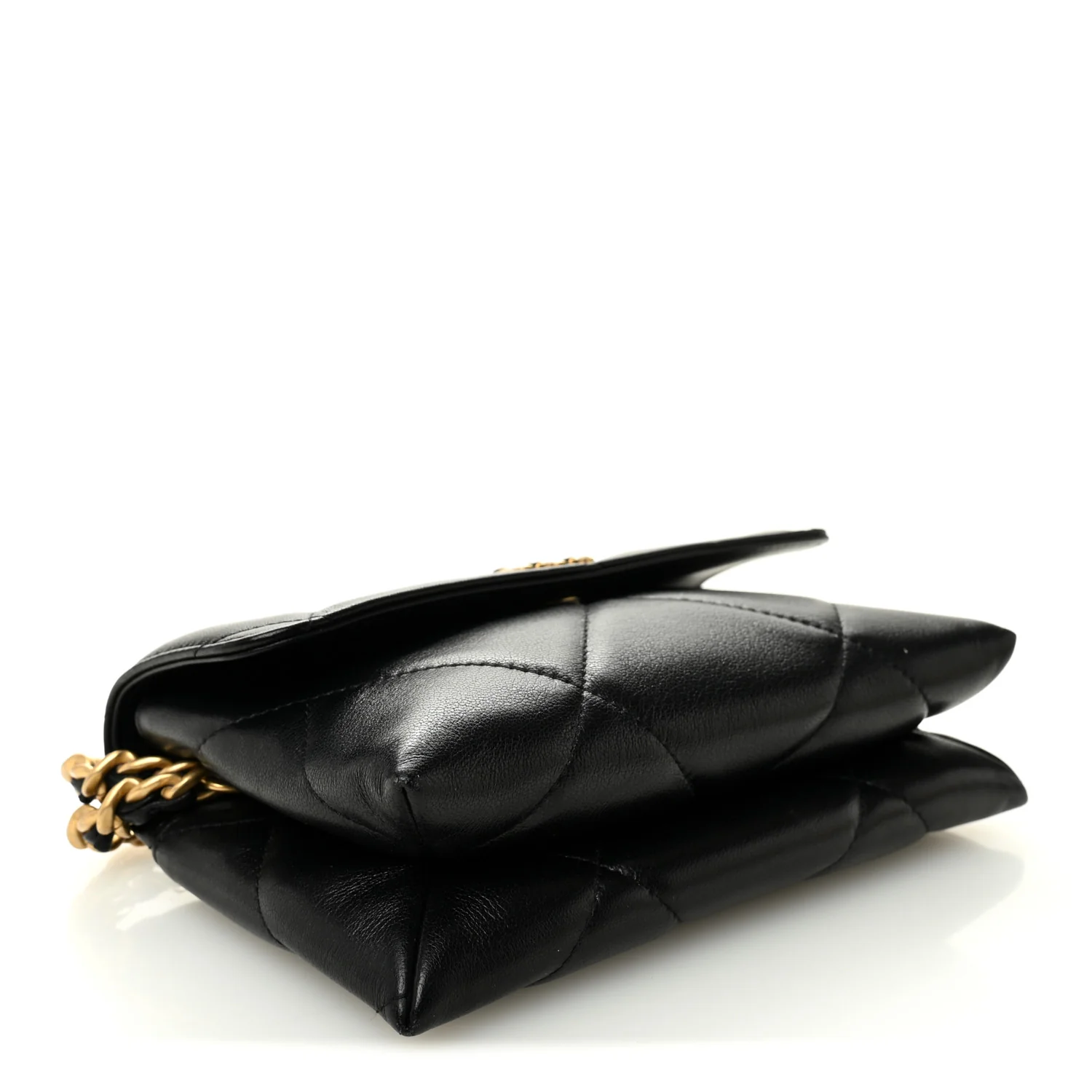 Lambskin Quilted Chanel 19 Flap Clutch Black - Image 4