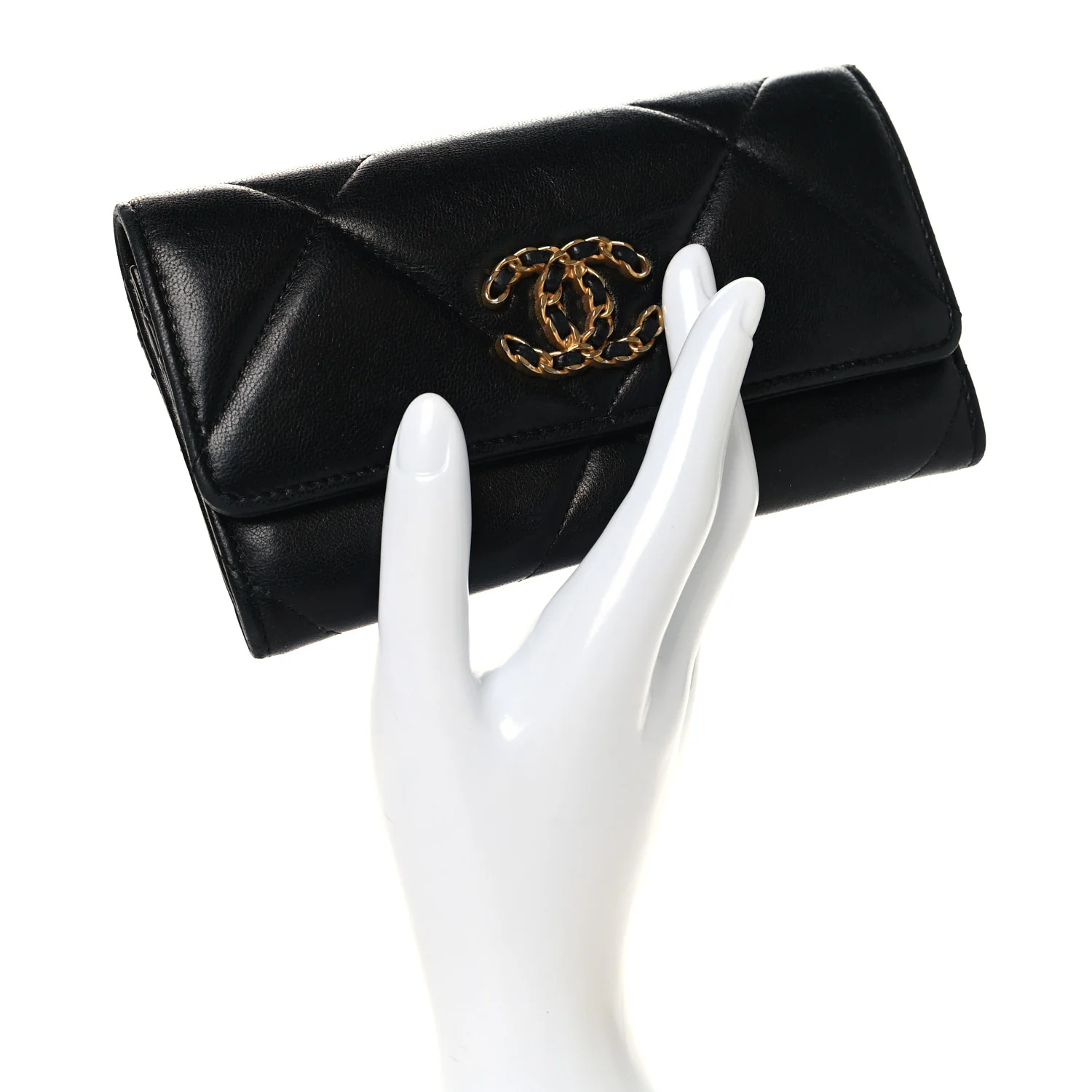 Lambskin Quilted Chanel 19 Flap Wallet Black - Image 2