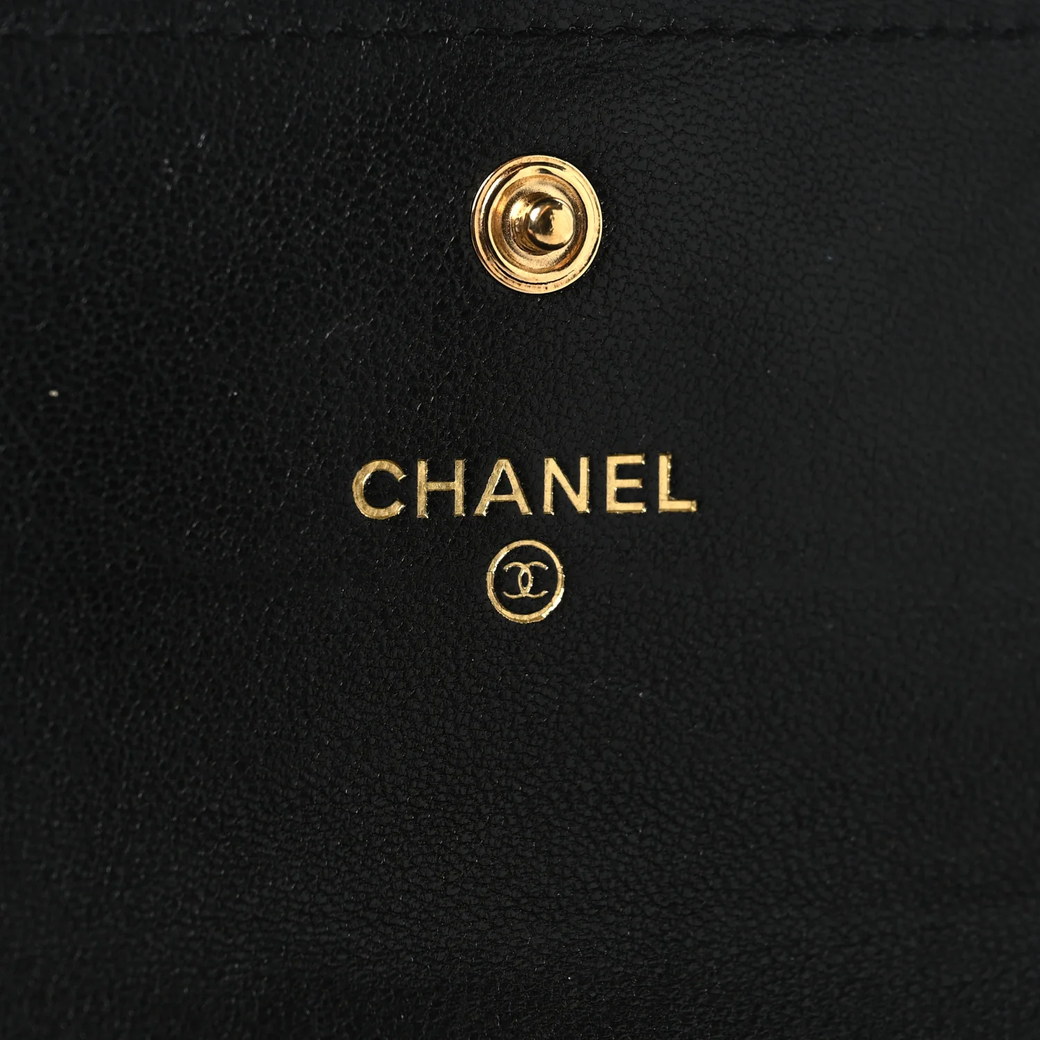 Lambskin Quilted Chanel 19 Flap Wallet Black - Image 6
