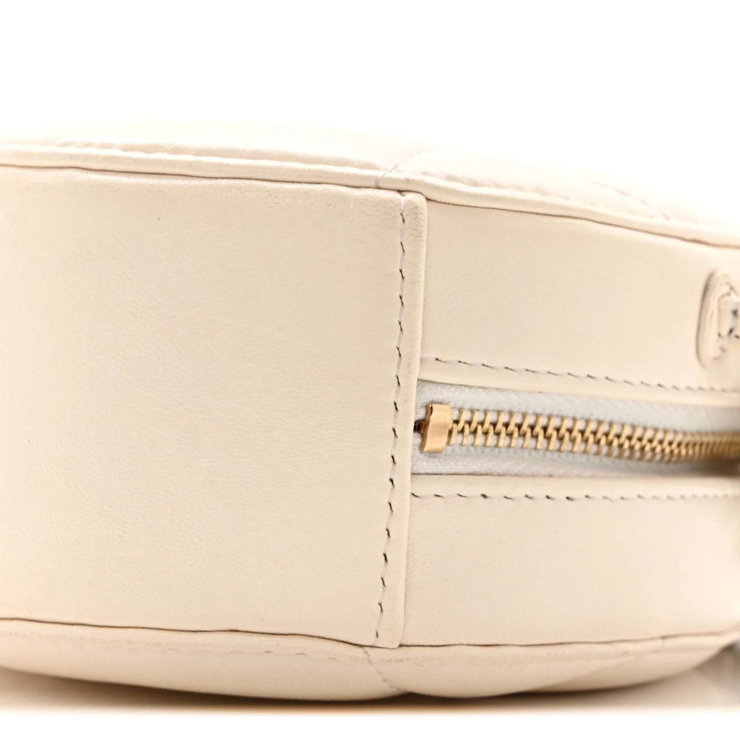 Lambskin Quilted Chanel 19 Round Clutch With Chain White - Image 10