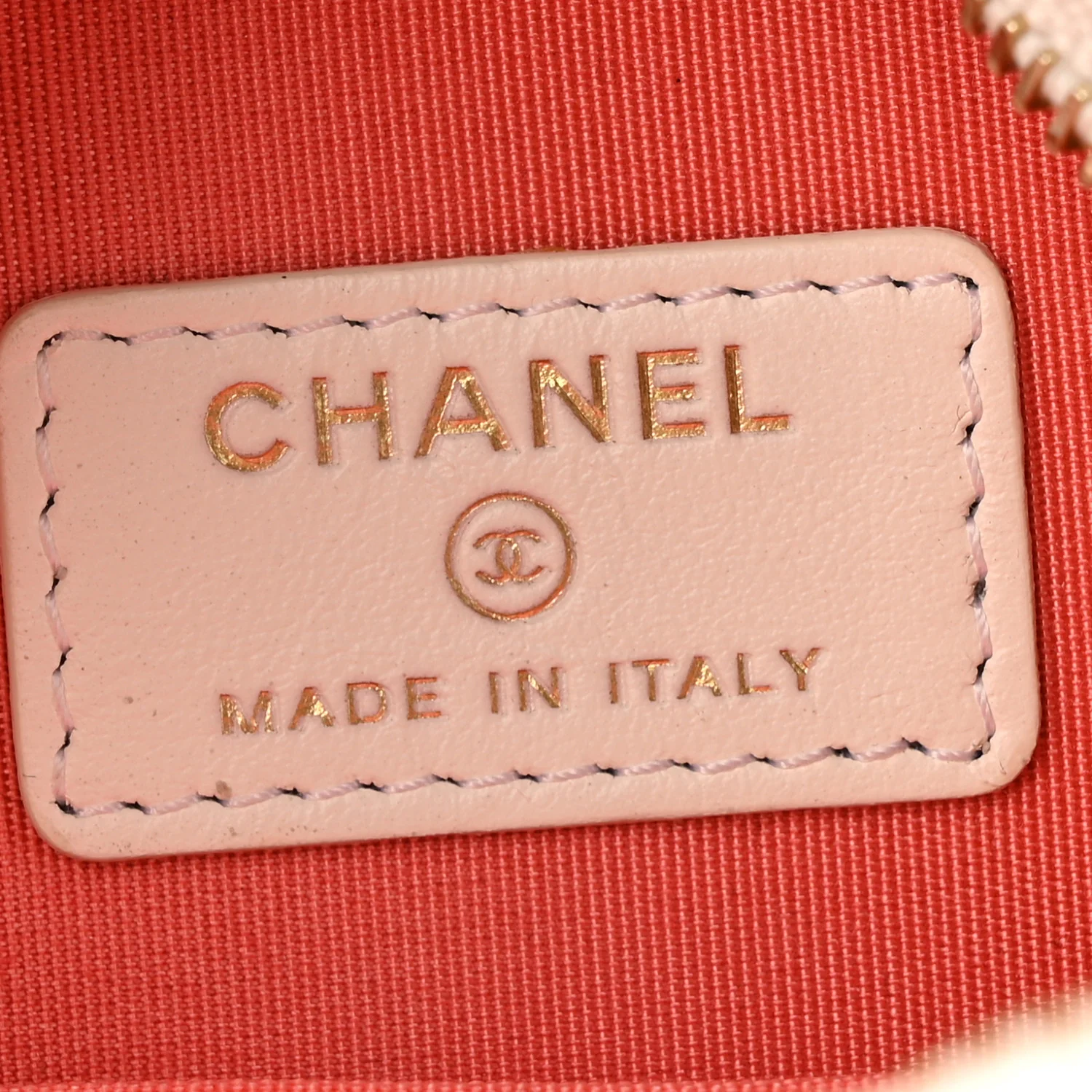 Lambskin Quilted Chanel 19 Round Clutch With Chain White - Image 6