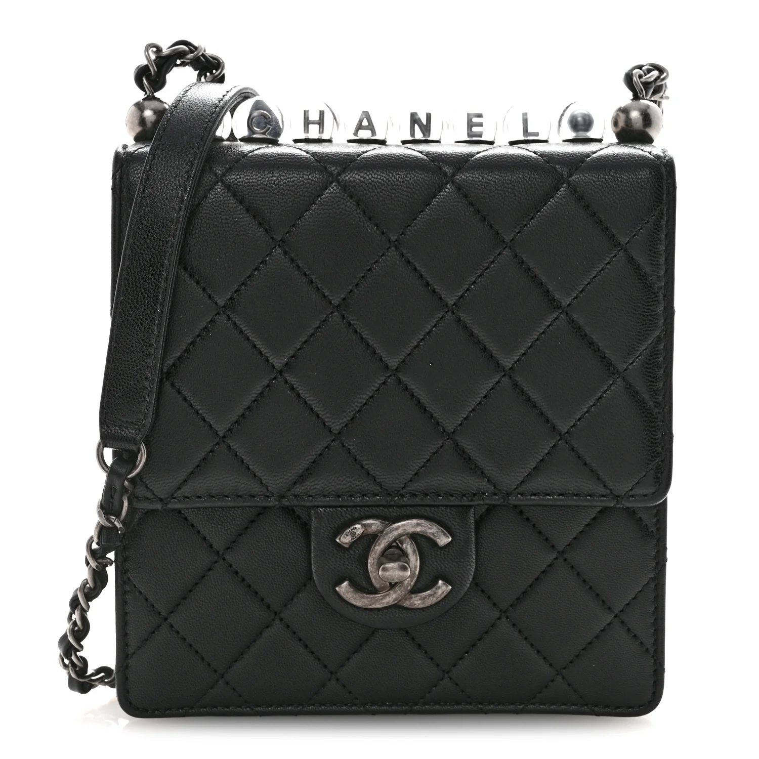 Lambskin Quilted Chic Pearls Flap Black