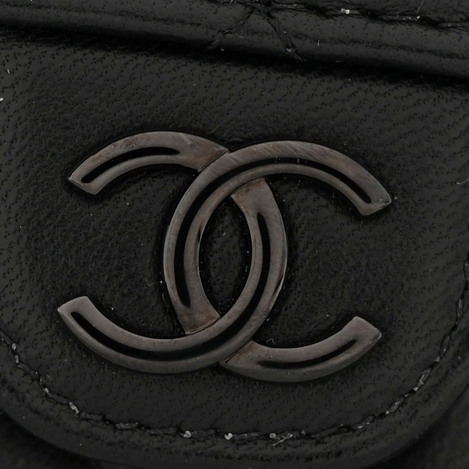 Lambskin Quilted Flap Phone Holder With Chain So Black - Image 36