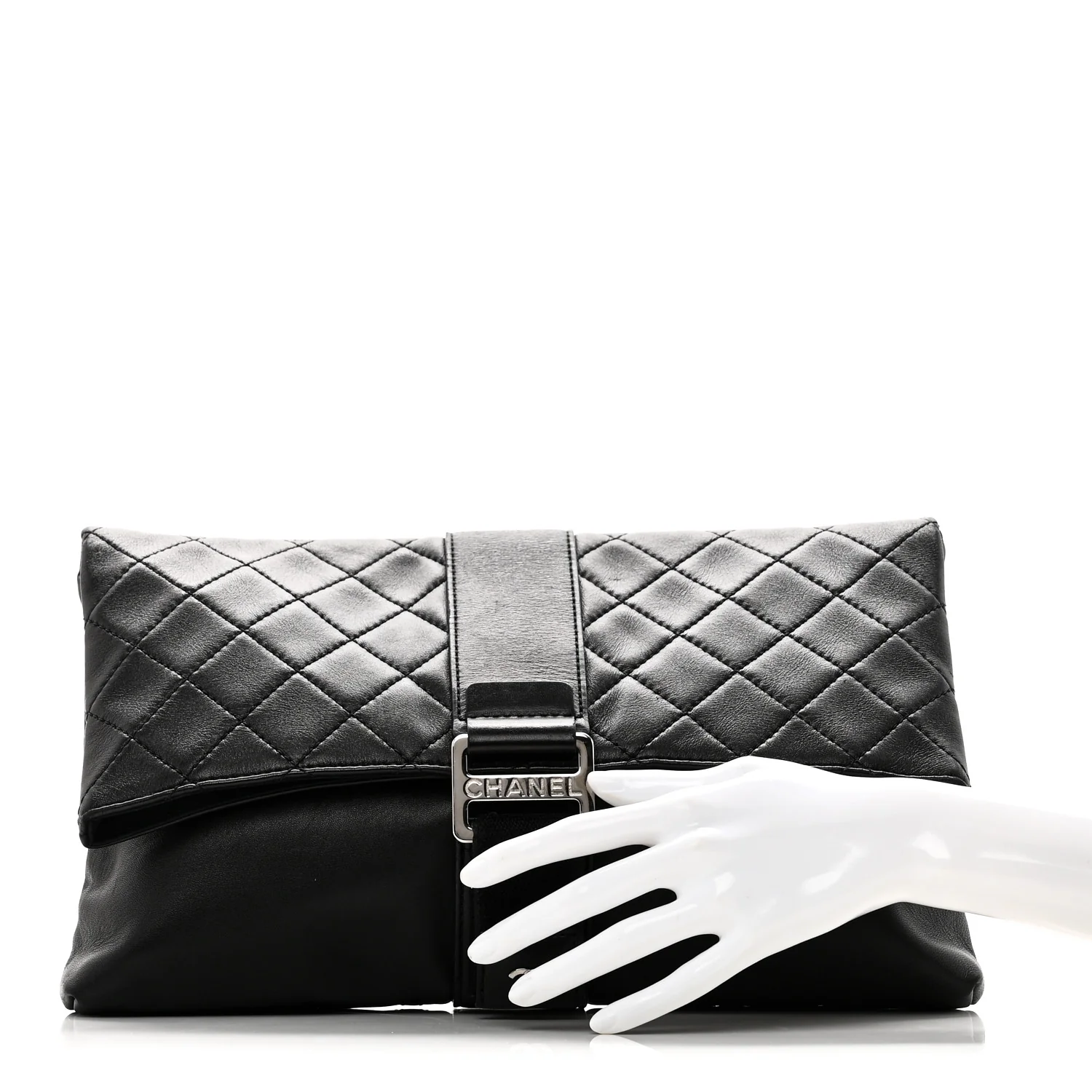 Lambskin Quilted Grip Clutch Black - Image 2