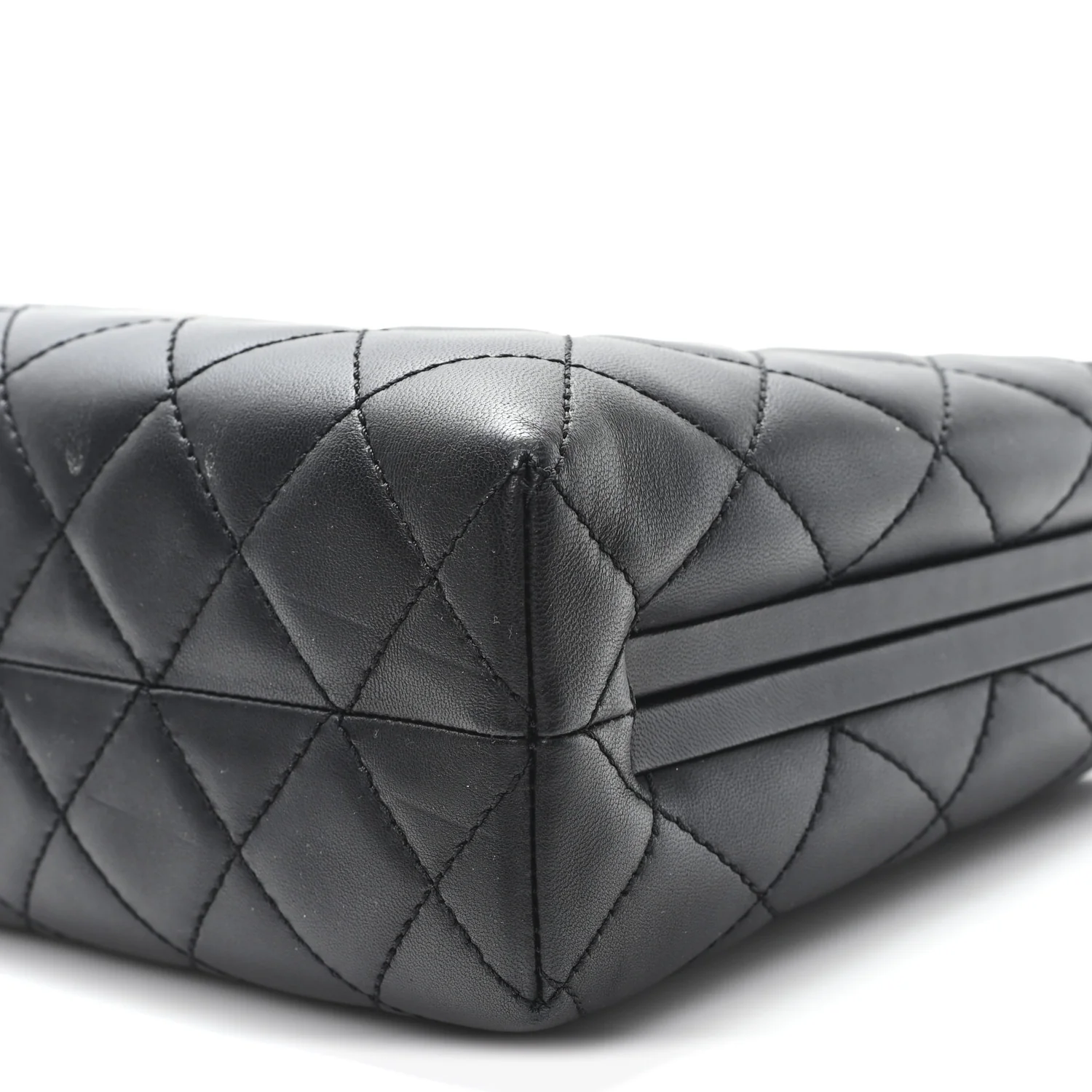 Lambskin Quilted Kisslock Minaudiere Black - Image 10