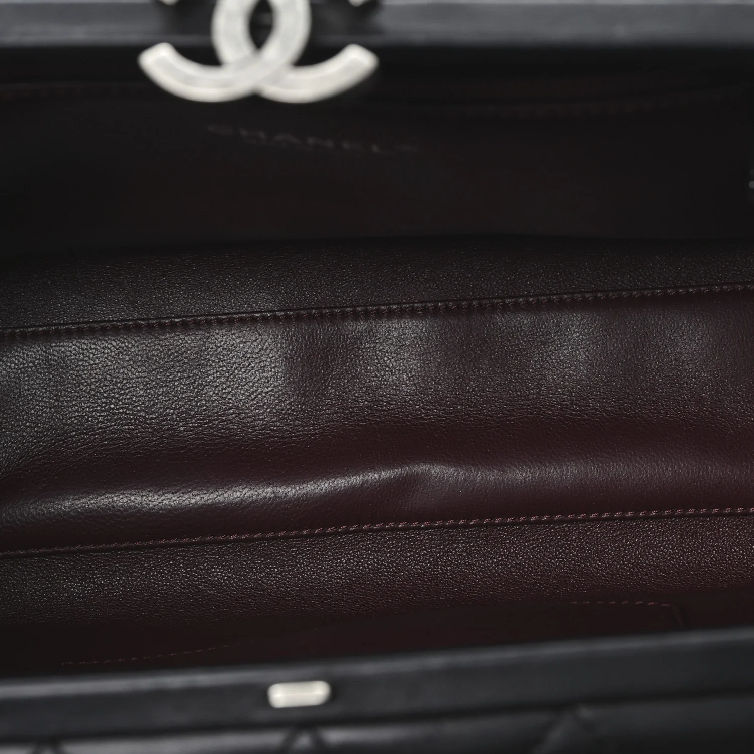 Lambskin Quilted Kisslock Minaudiere Black - Image 5