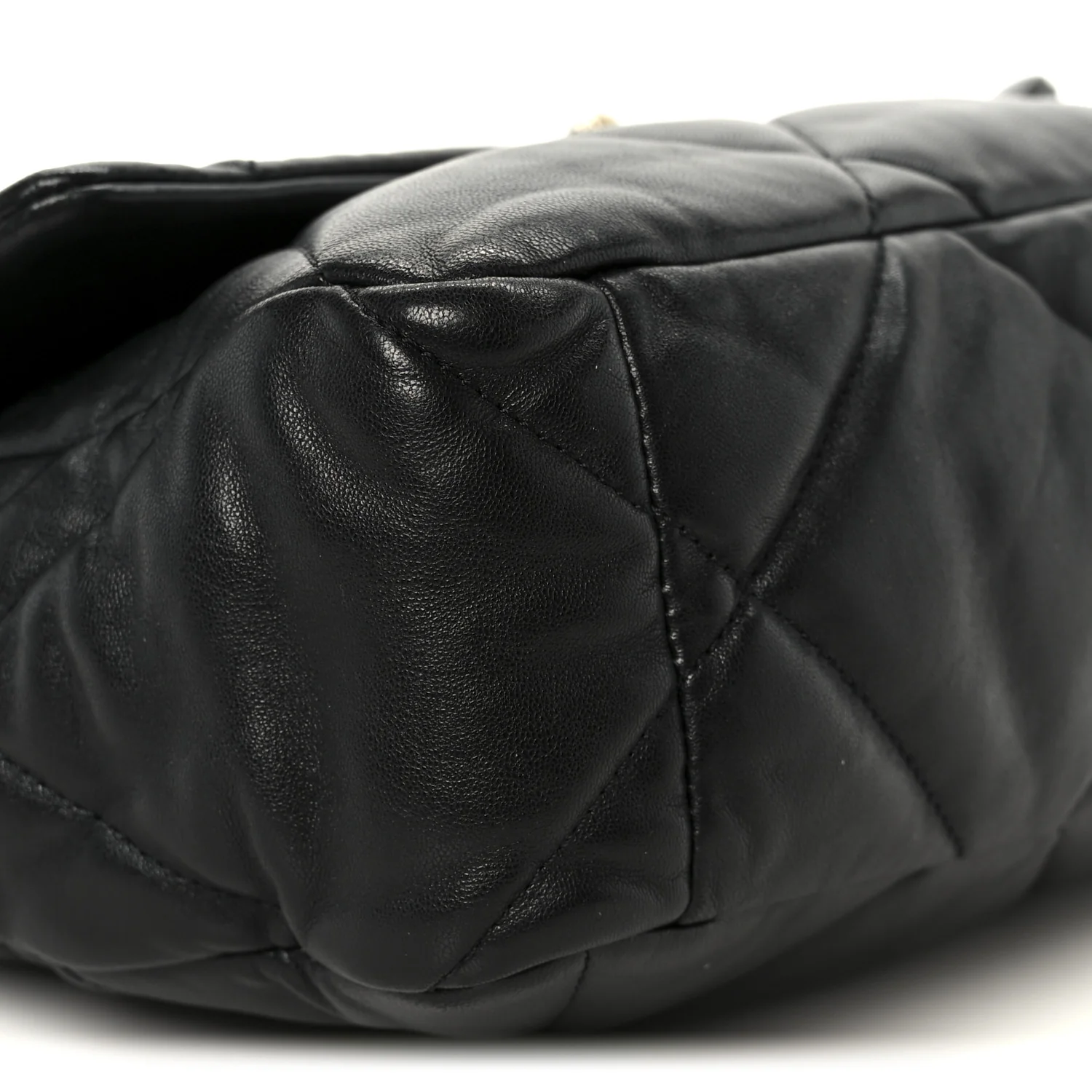 Lambskin Quilted Large Chanel 19 Flap Black - Image 9