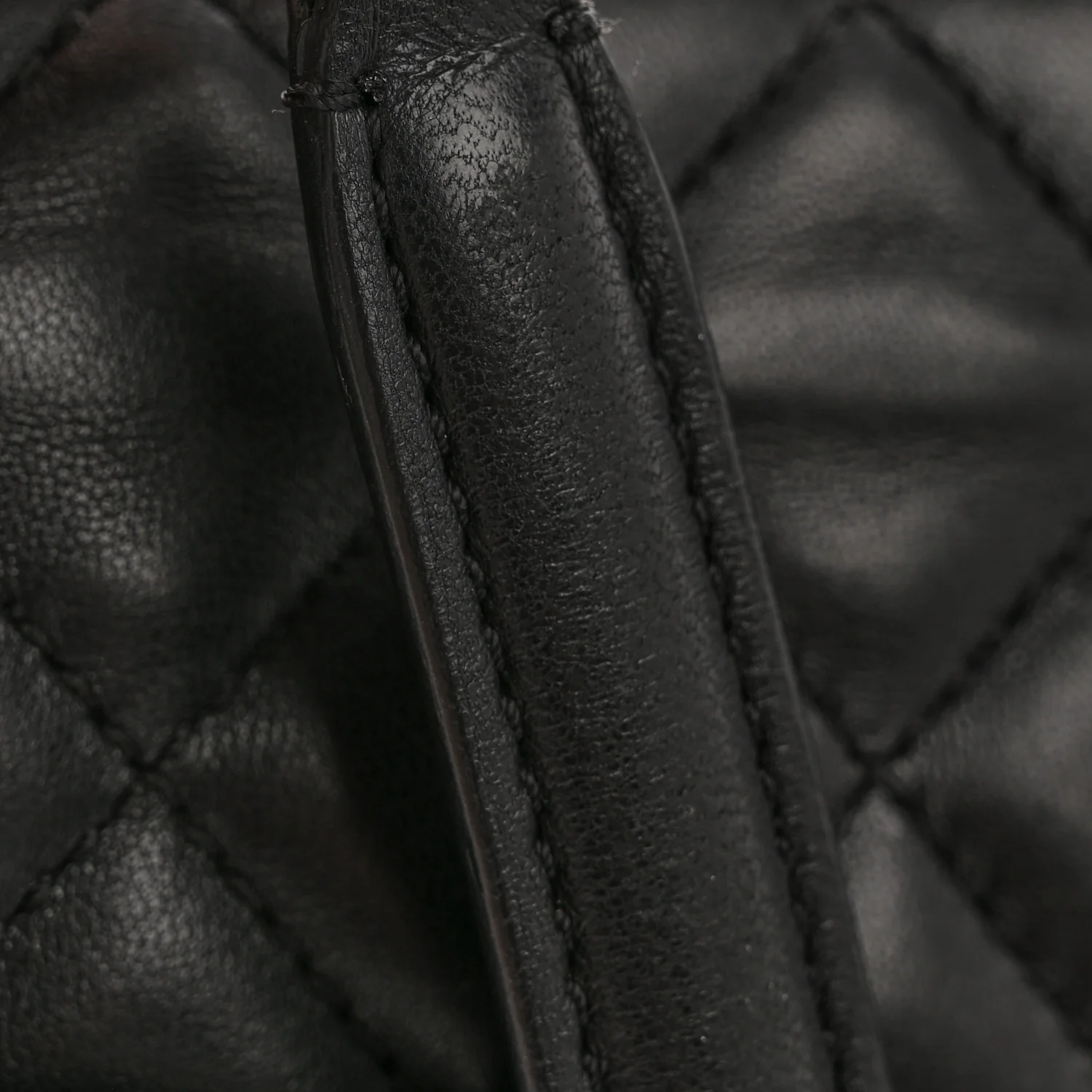 Lambskin Quilted Large Natural CC Flap Black - Image 14
