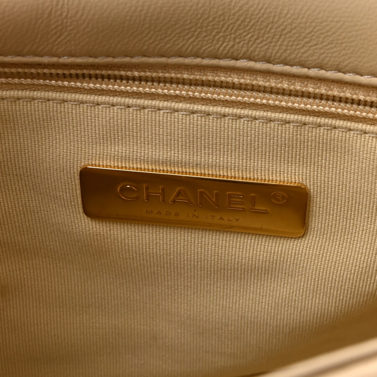 Lambskin Quilted Medium Chanel 19 Flap Beige - Image 6