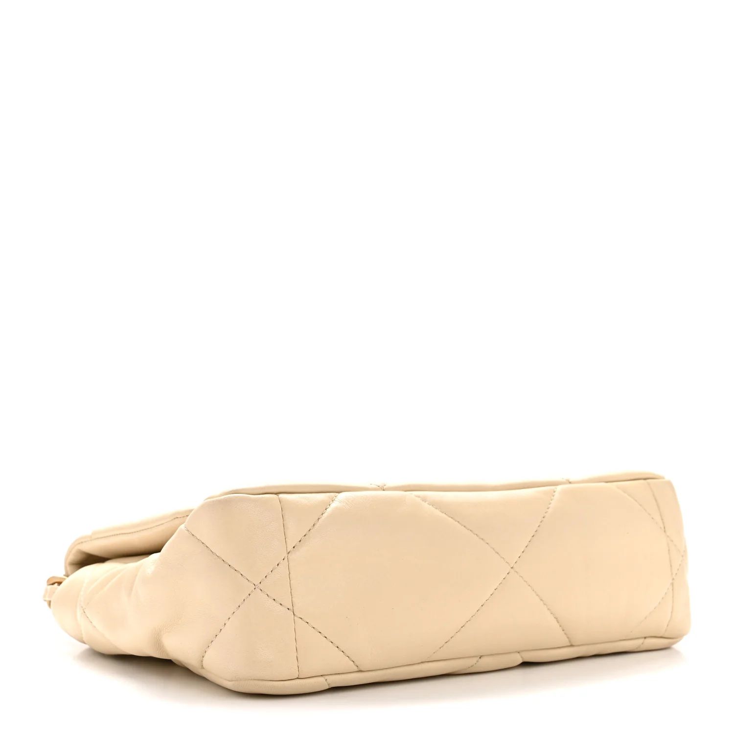 Lambskin Quilted Medium Chanel 19 Flap Beige - Image 3