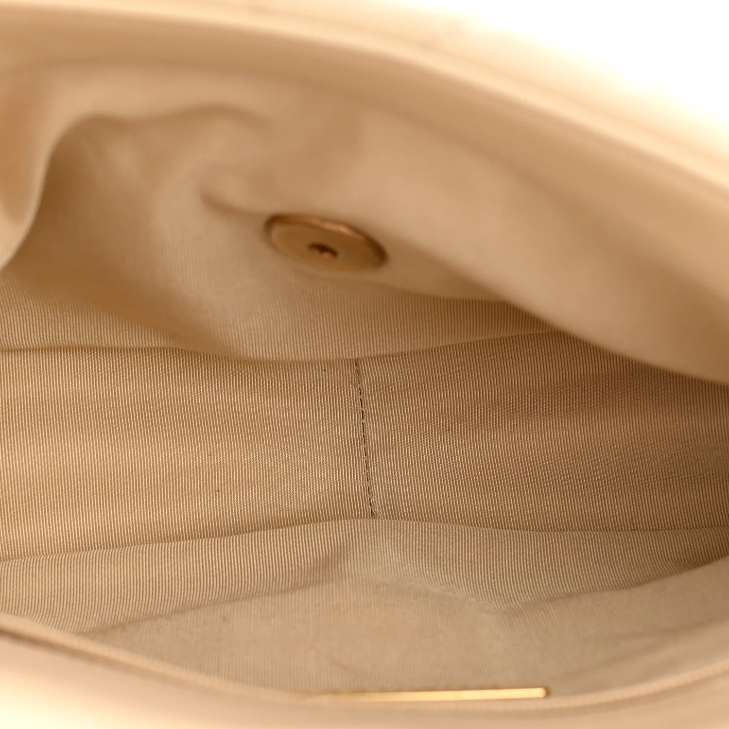 Lambskin Quilted Medium Chanel 19 Flap Beige - Image 4