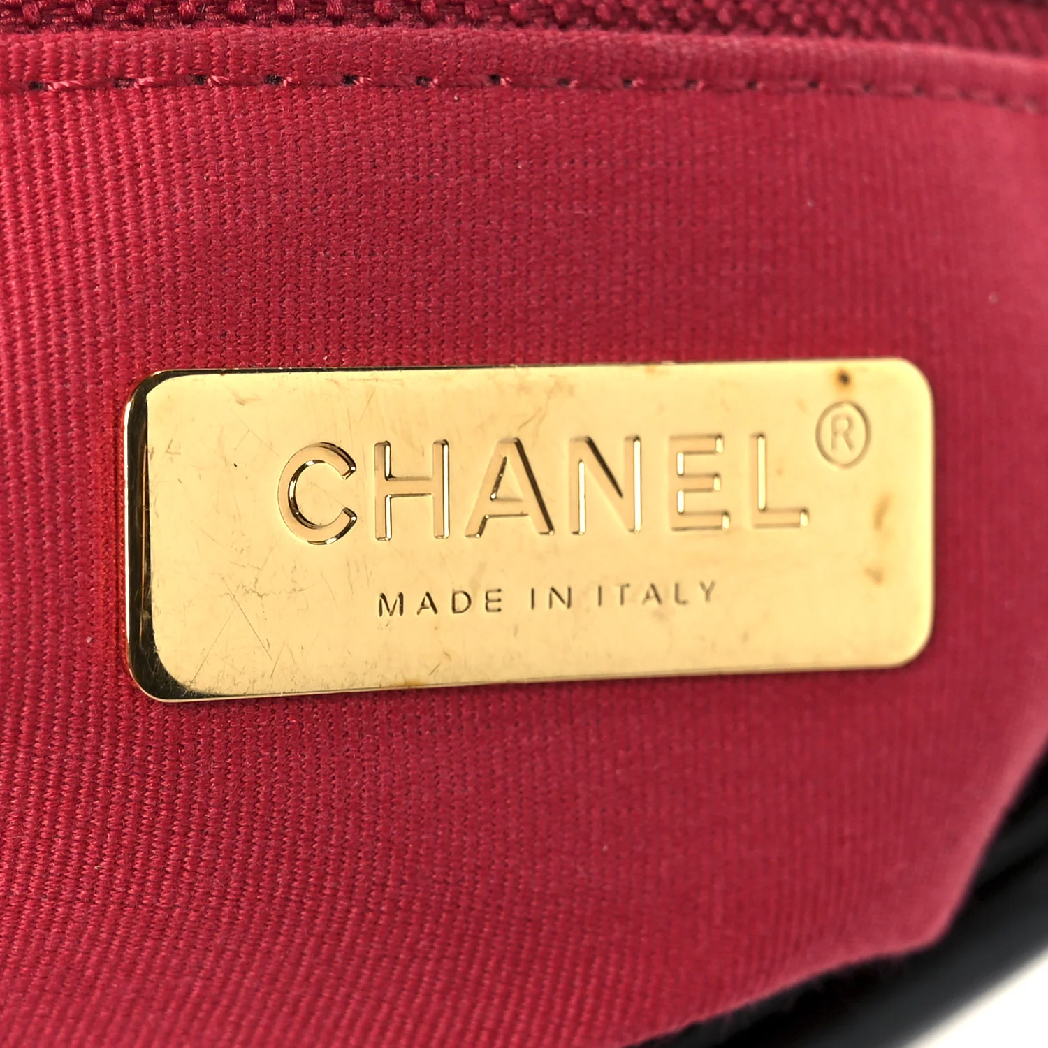 Lambskin Quilted Medium Chanel 19 Flap Black - Image 6