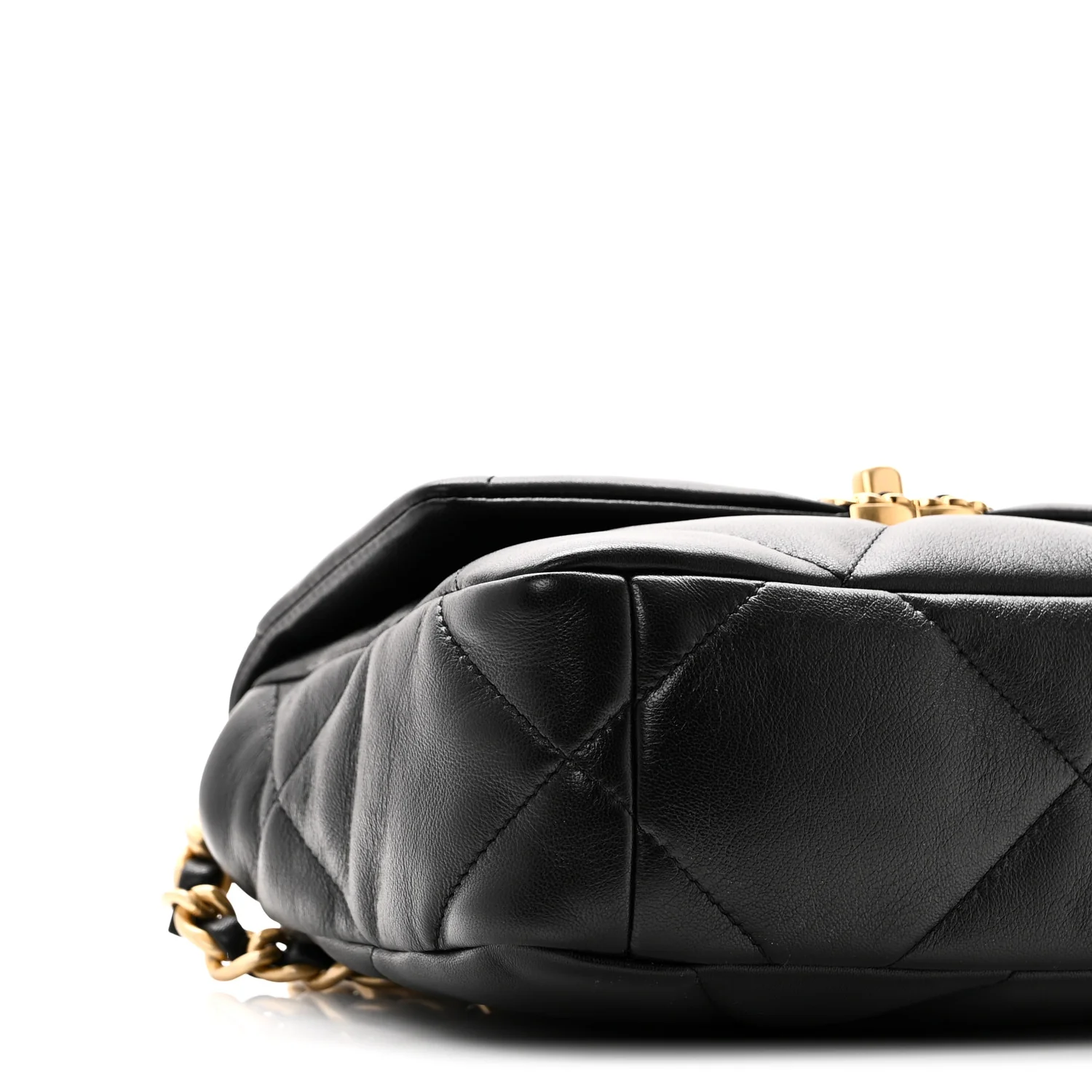 Lambskin Quilted Medium Chanel 19 Flap Black - Image 10