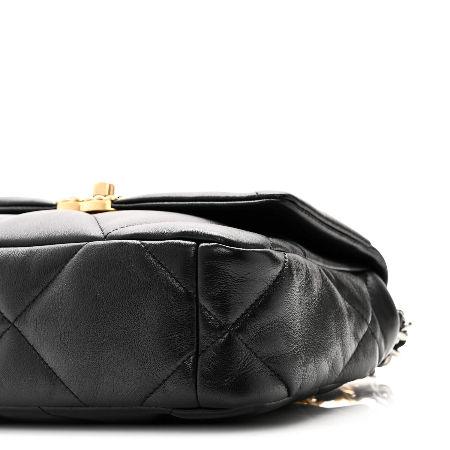 Lambskin Quilted Medium Chanel 19 Flap Black - Image 11
