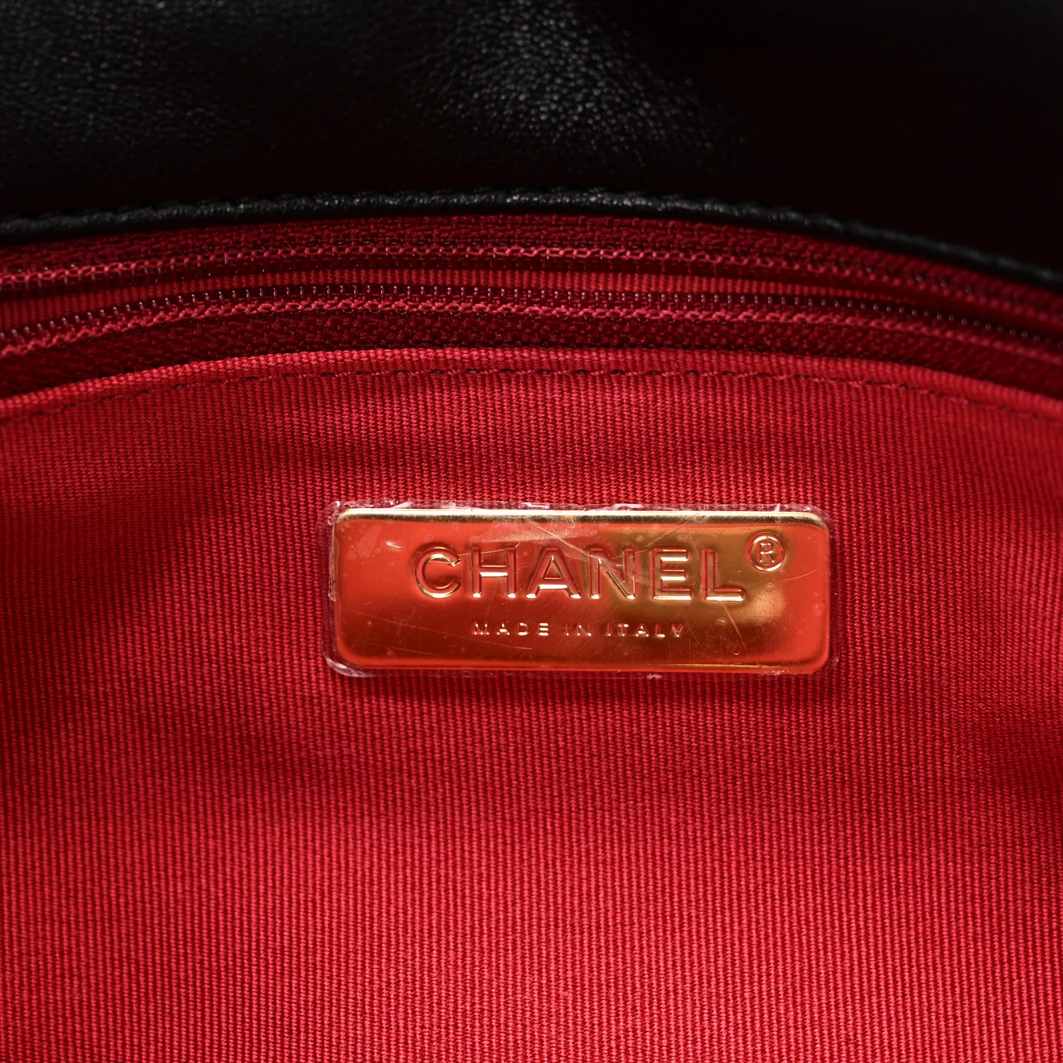 Lambskin Quilted Medium Chanel 19 Flap Black - Image 6